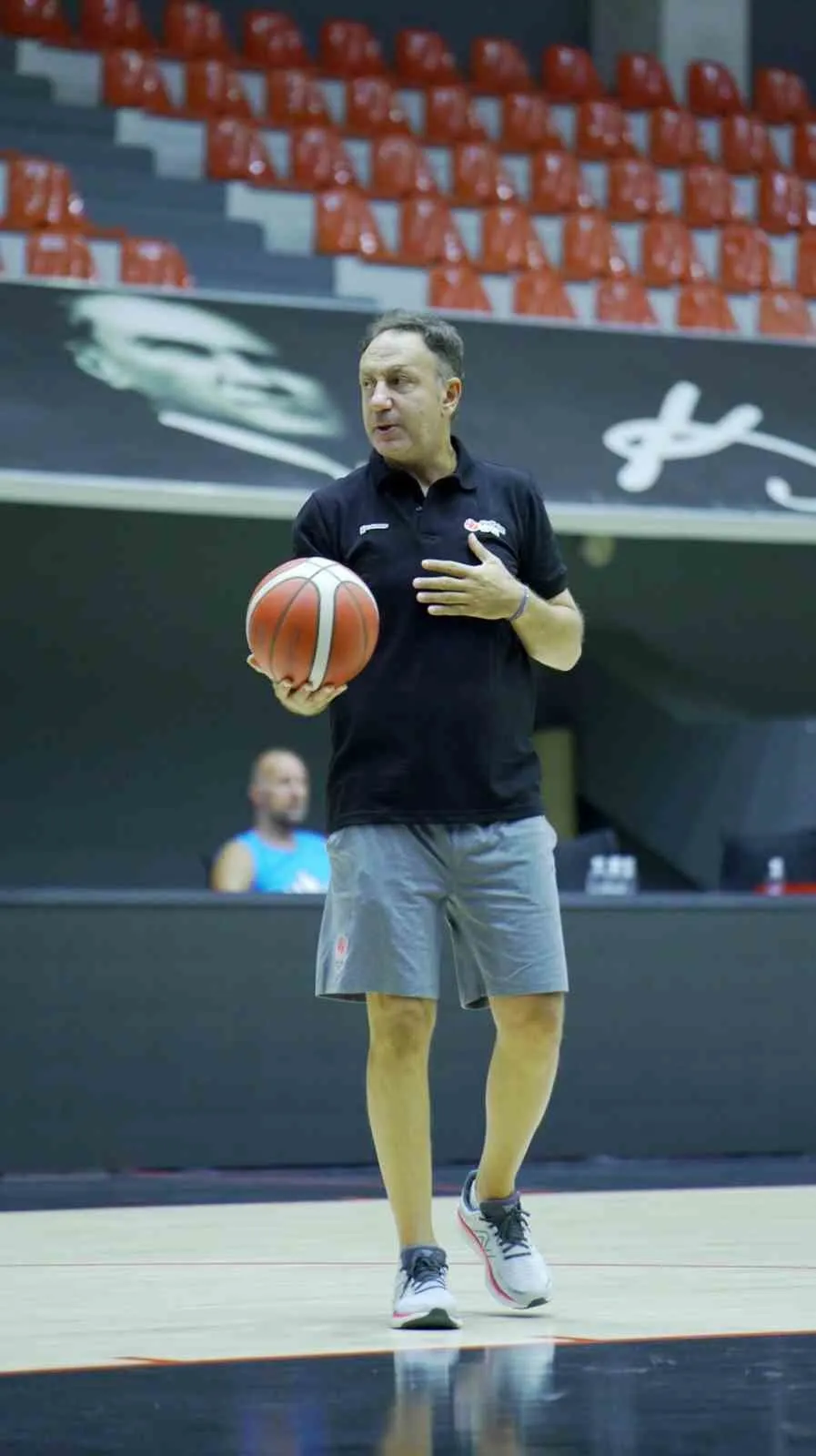 Orhun Ene’nin öğrencileri İstanbul’da devirdi: Petkimspor Fenerbahçe karşısında nefes aldı