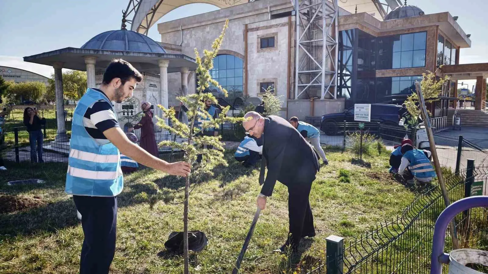Afyonkarahisar’da yarınlara nefes olacak yeşil seferberlik
