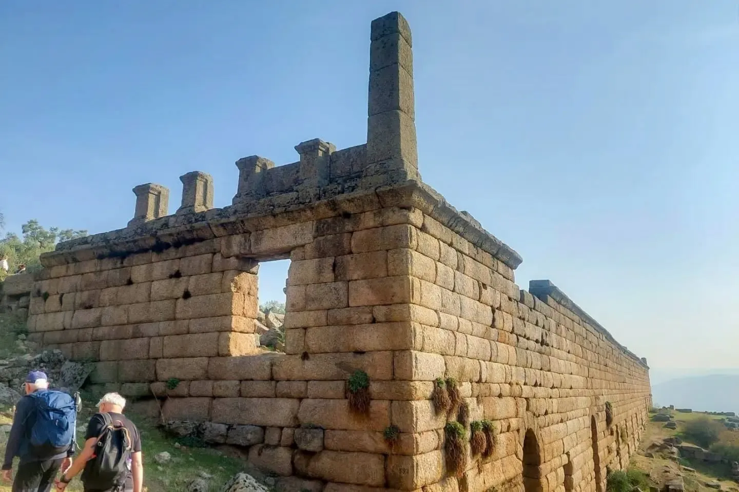 Efeler'in adımları tarihe ve Cumhuriyete açıldı: Alinda'da coşkulu buluşma