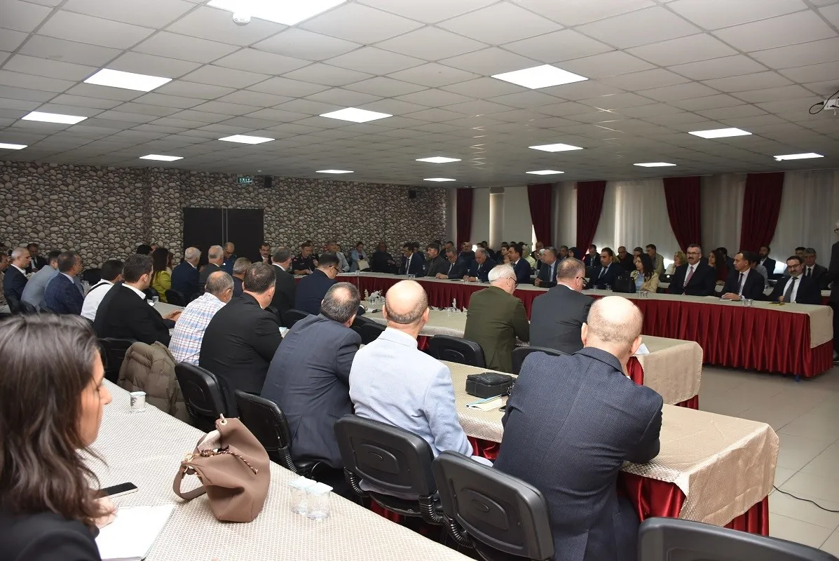 Salihli’de eğitimde dijital seferberlik: Riskler artık bilimsel verilerle takip edilecek