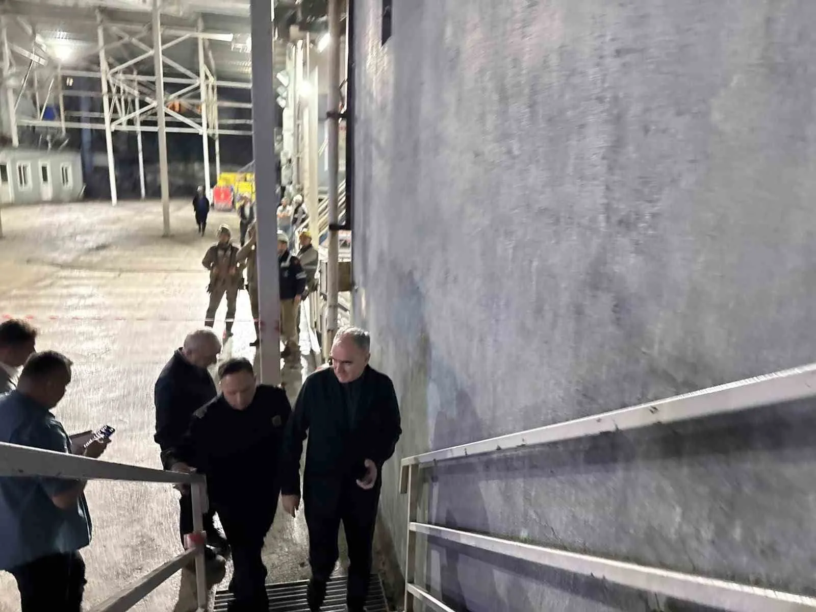Soma'da maden faciası: Vali Özkan'dan acı haber ve seferberlik açıklaması