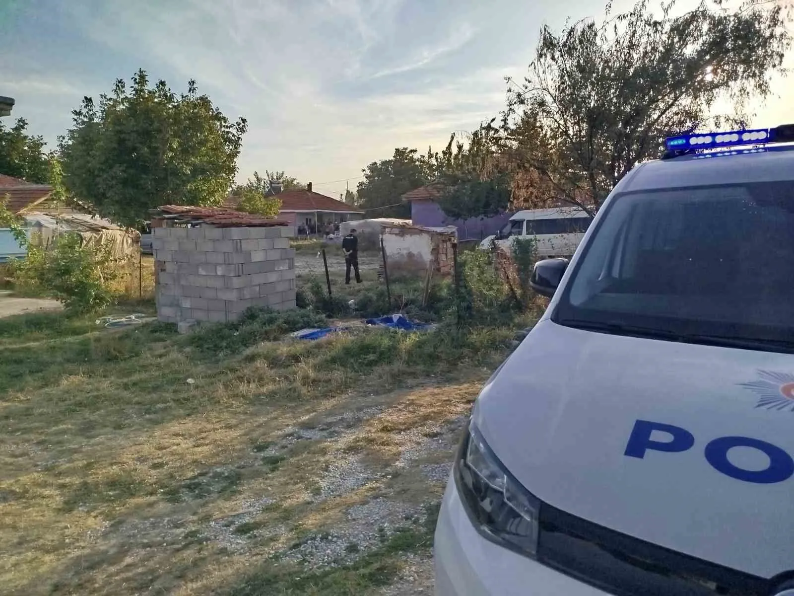 Denizli'de komşular arasında kanlı hesaplaşma: Aralarında çocukların da olduğu 5 kişi yaralandı