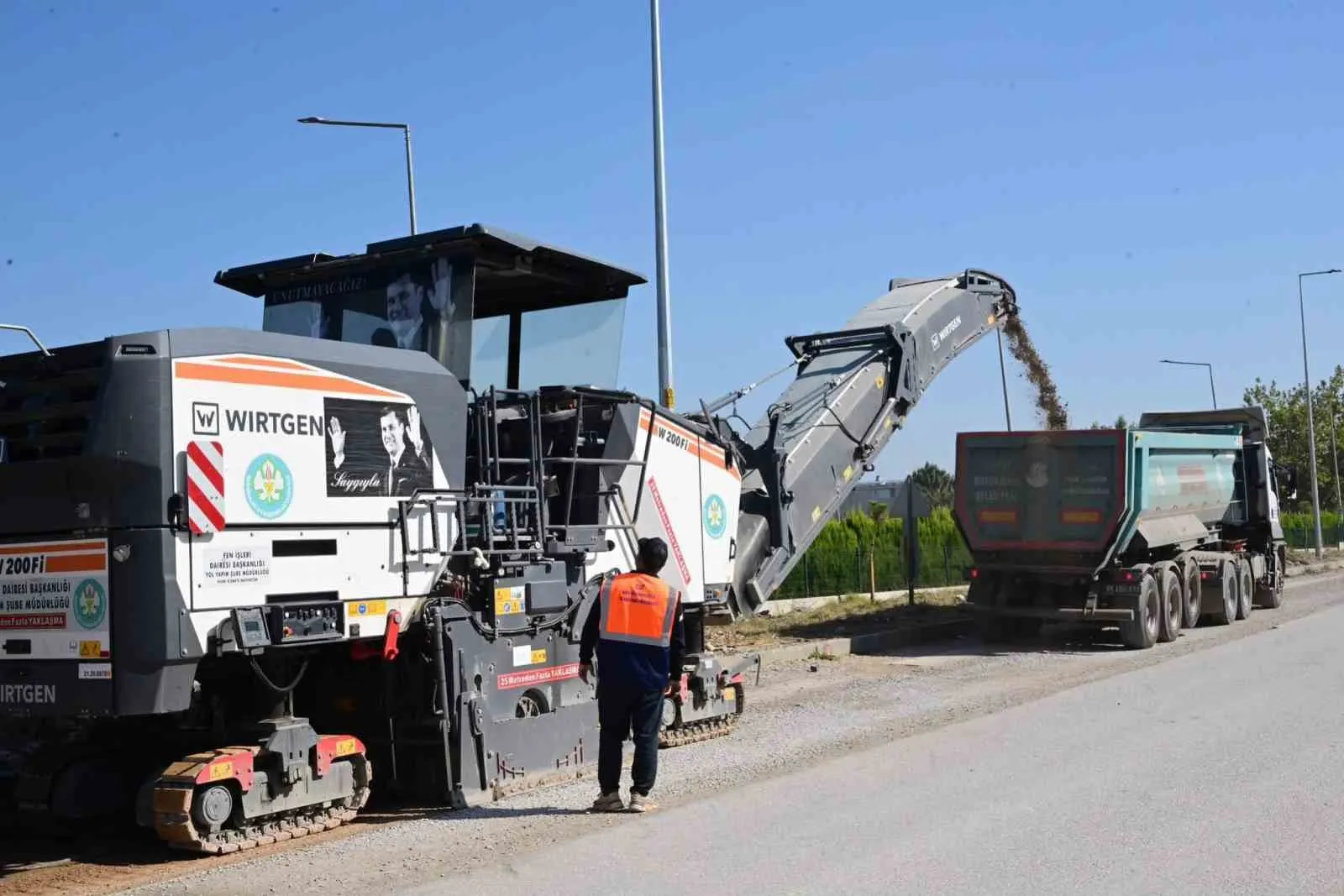 Manisa sanayisinde ulaşım çilesi bitiyor: Kritik güzergâhta asfalt seferberliği