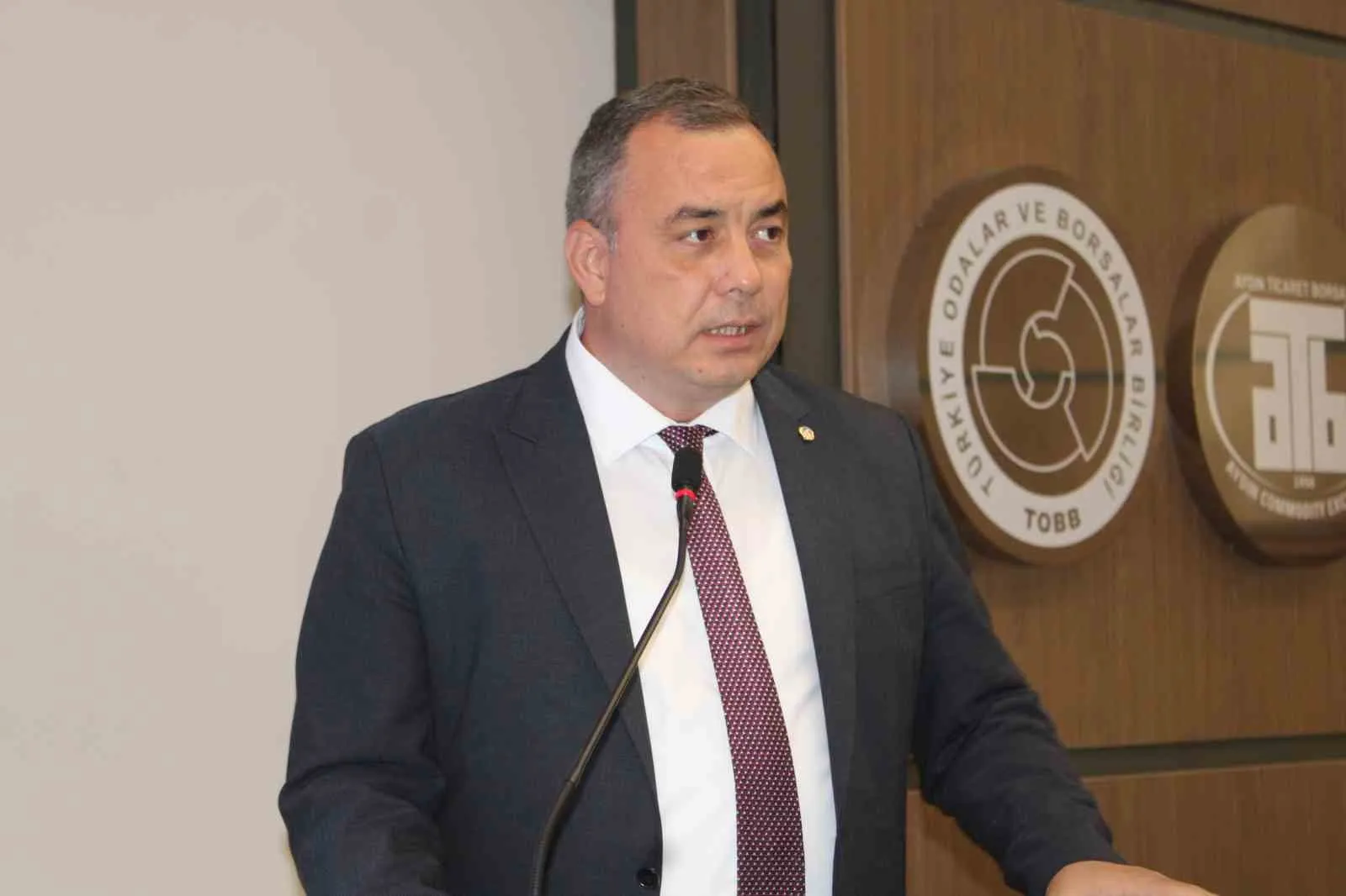 Aydın'da zeytin zirvesi: Sektörün geleceği ve ihracat engelleri masaya yatırıldı