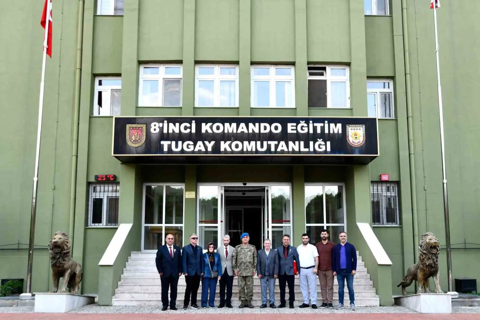Manisa'da vefa buluşması: Şehit yakınları ve gazilerden komutanlığa ziyaret