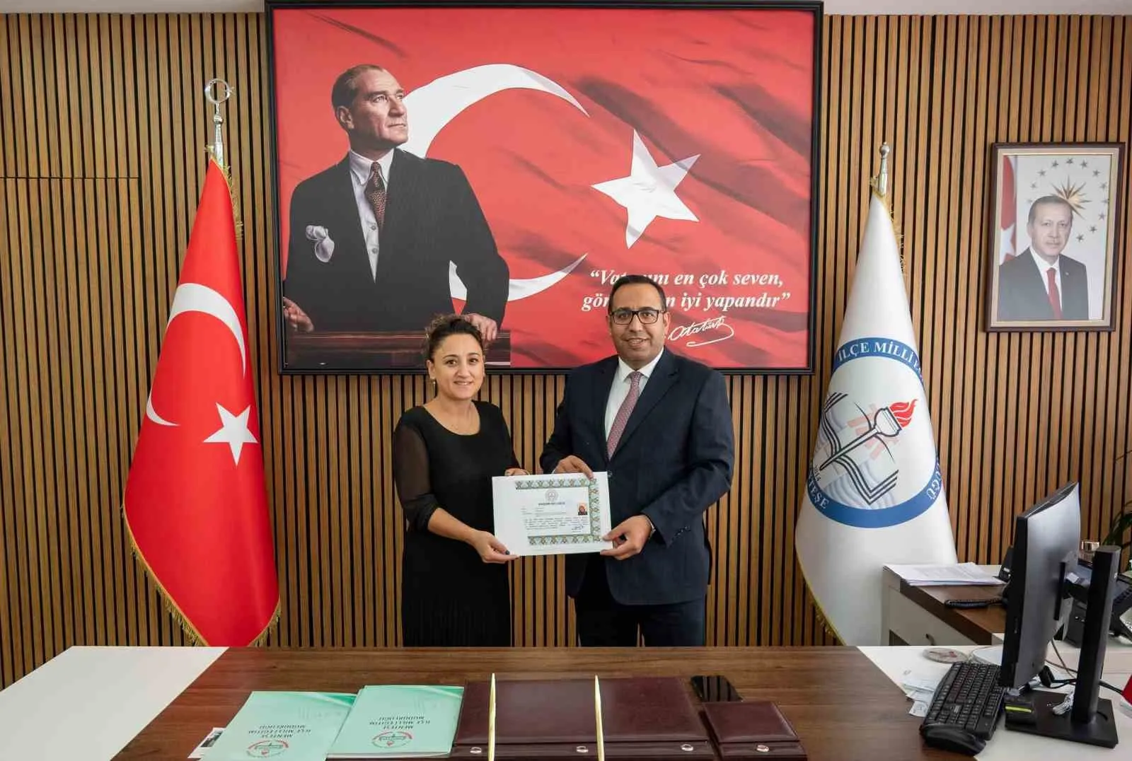 Menteşe’de eğitim neferlerine onur günü: Başarı belgeleri sahiplerini buldu