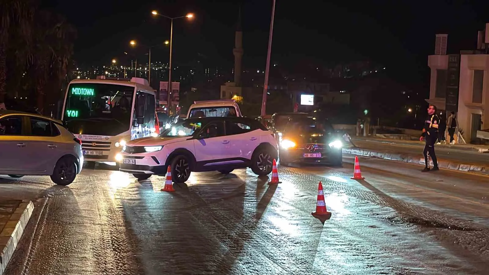 Bodrum'da acı dolu anlar: Yolun karşısına geçmek isterken canından oldu