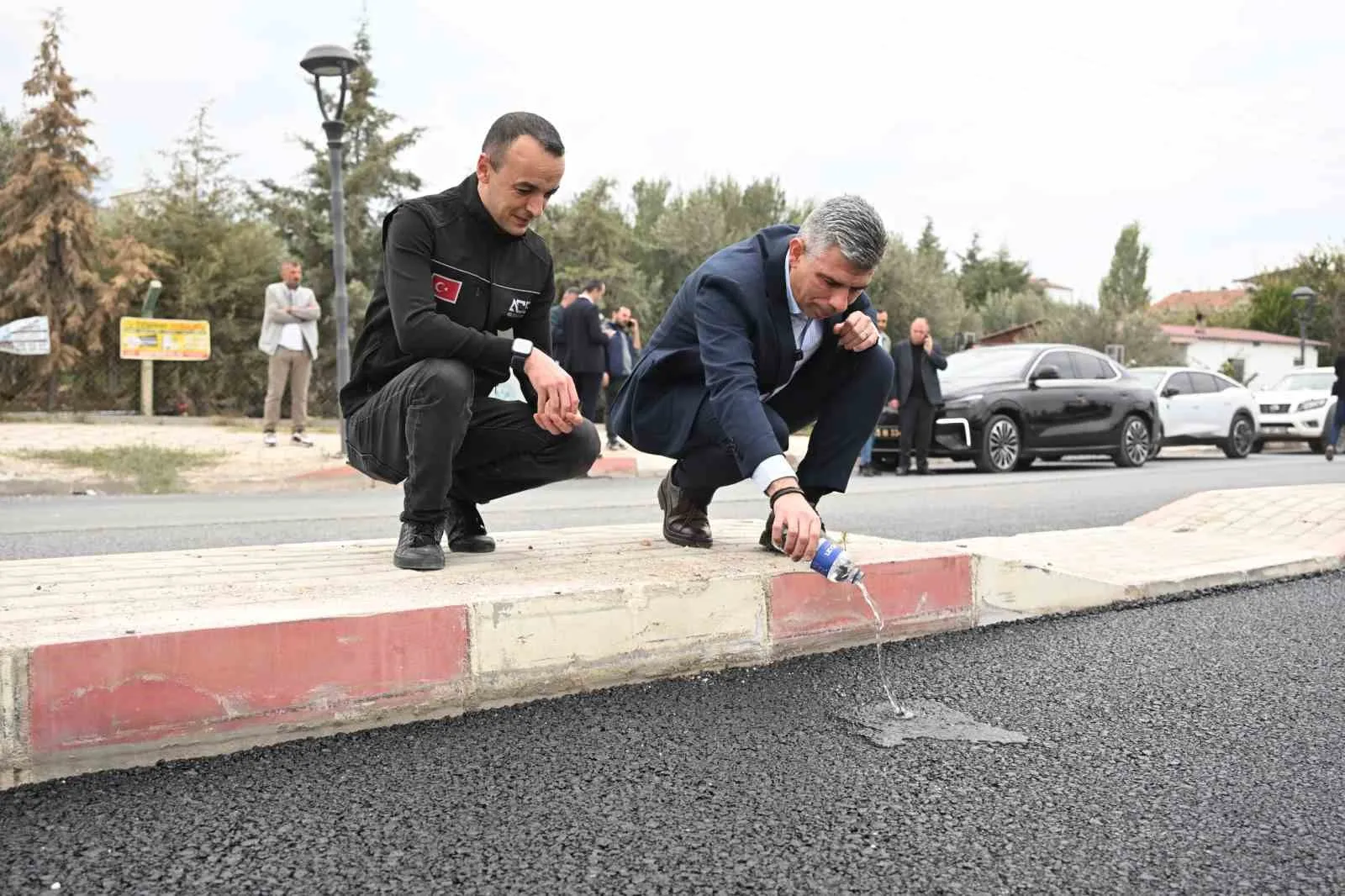 Soma’nın ana arterinde büyük değişim: Yılların çilesi asfaltla son buluyor