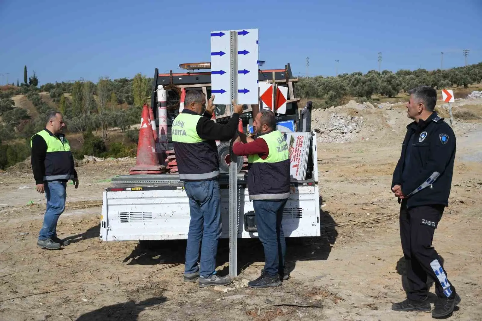 Kuşadası'nda doğa talanına geçit yok: Kaçak döküm yapanlara karşı sıkı takip