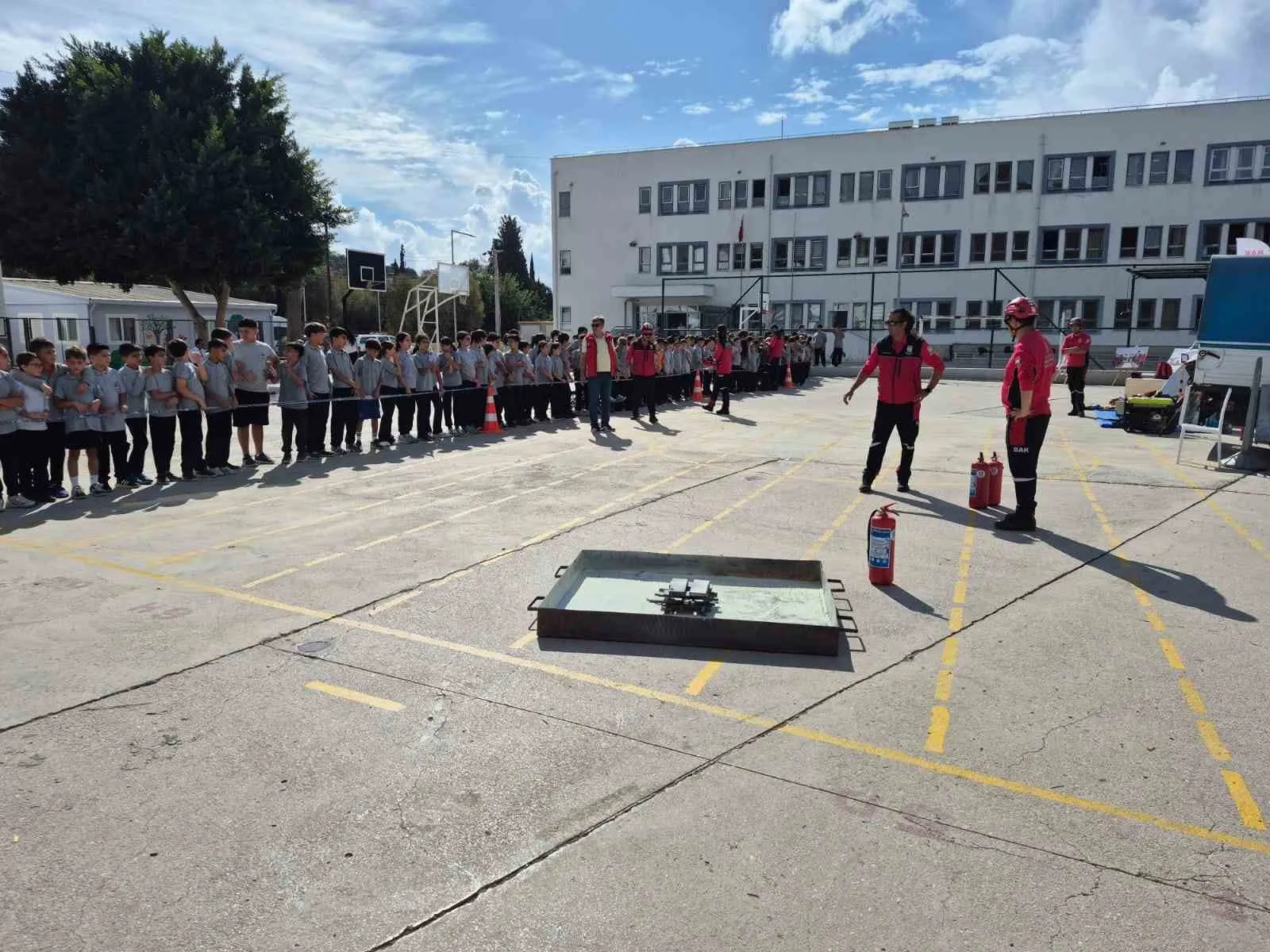 Bodrumlu öğrenciler olası afetlere karşı hazırlıklarını tamamladı