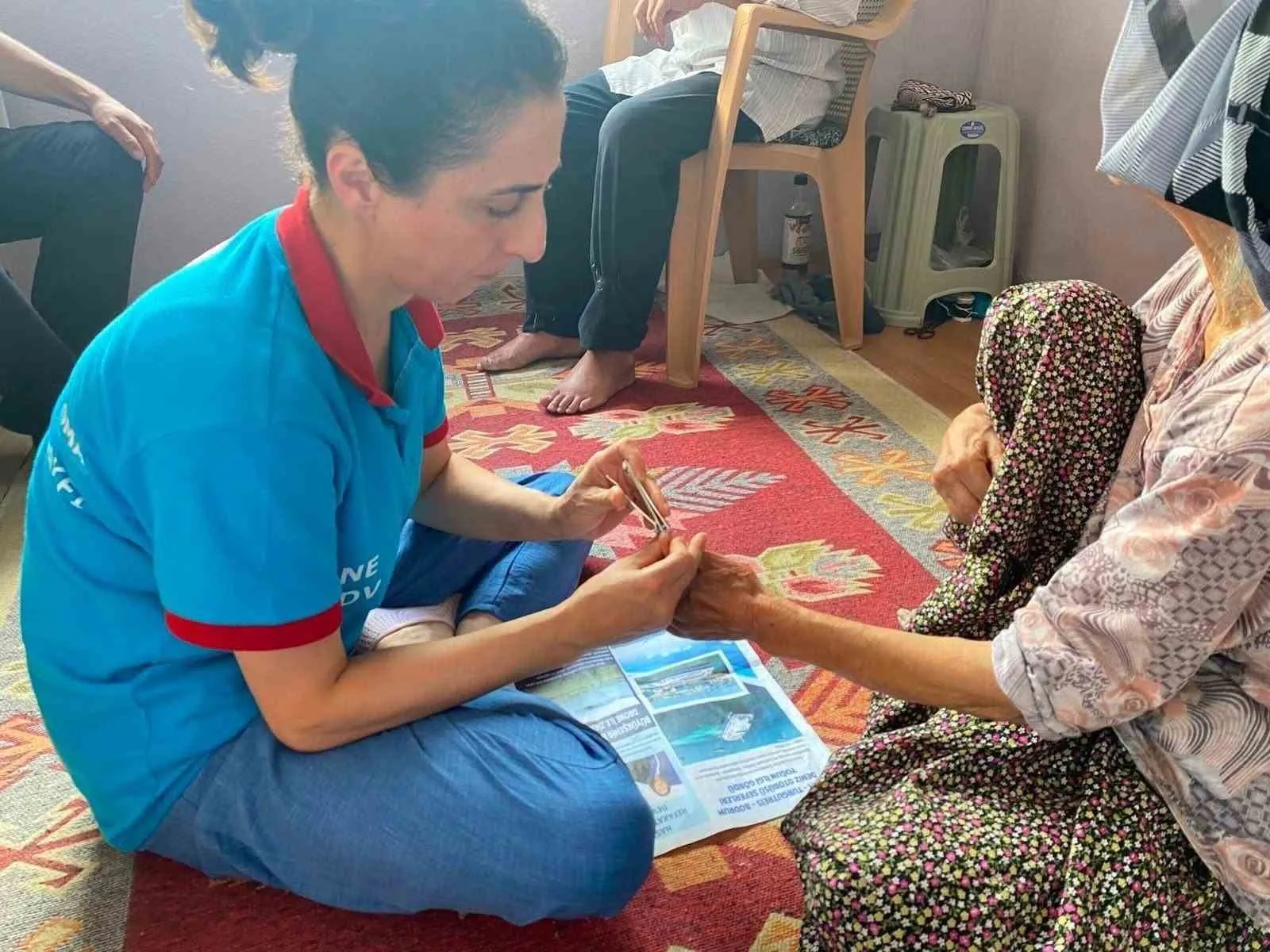 Çine’de kimsesizlerin kimsesi oldular: Vefa eli evlere huzur taşıyor