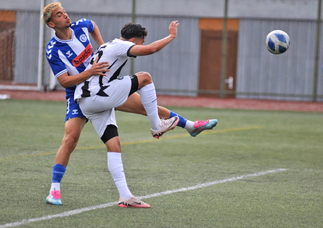 İzmirspor fırtınası Balçova’da esti: Çeşme’ye gol yağmuru