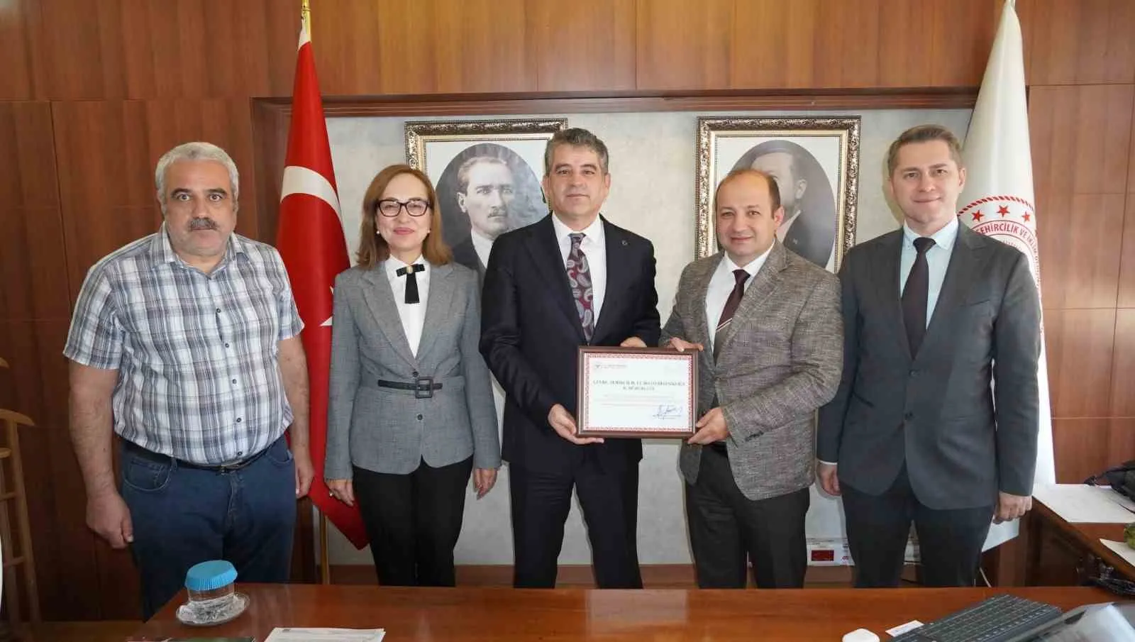 Manisa’da örnek kurum: Personeline sağlıklı yaşamı alışkanlık haline getirdi
