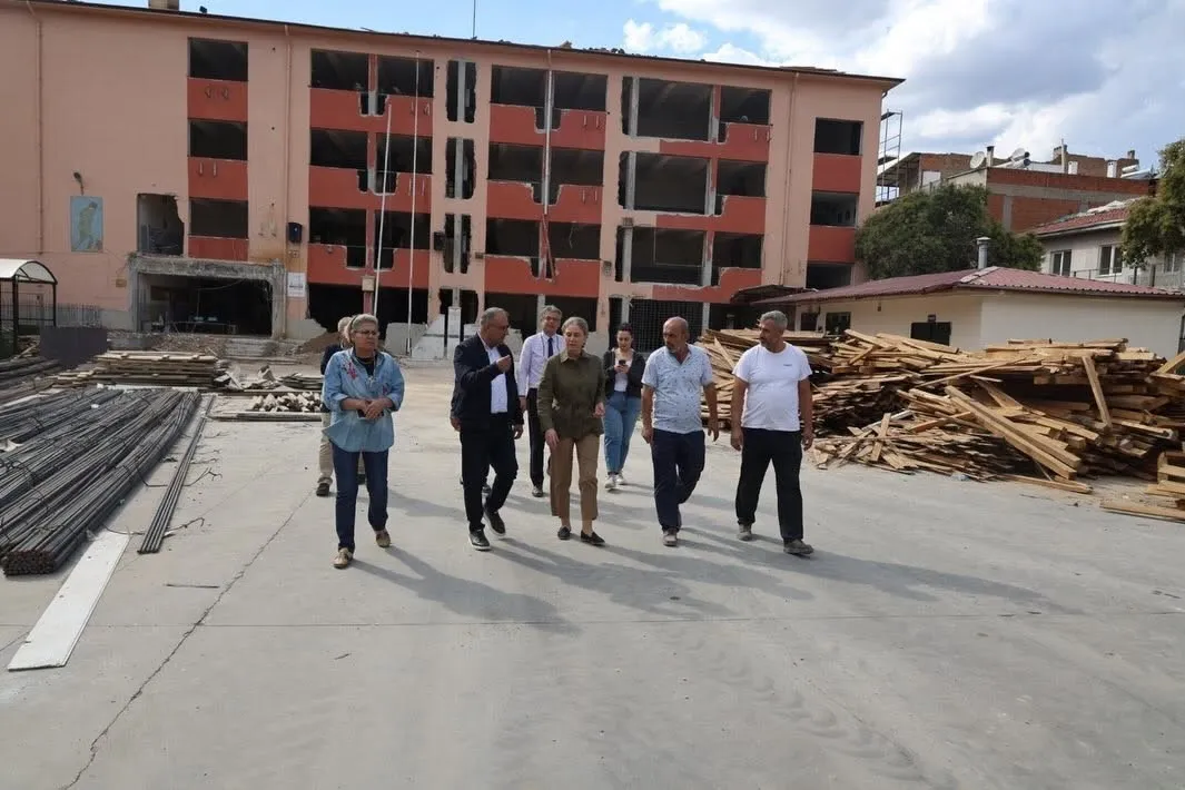 Nazilli’de eğitim yuvalarına deprem kalkanı: Kaymakam Kan çalışmaları denetledi