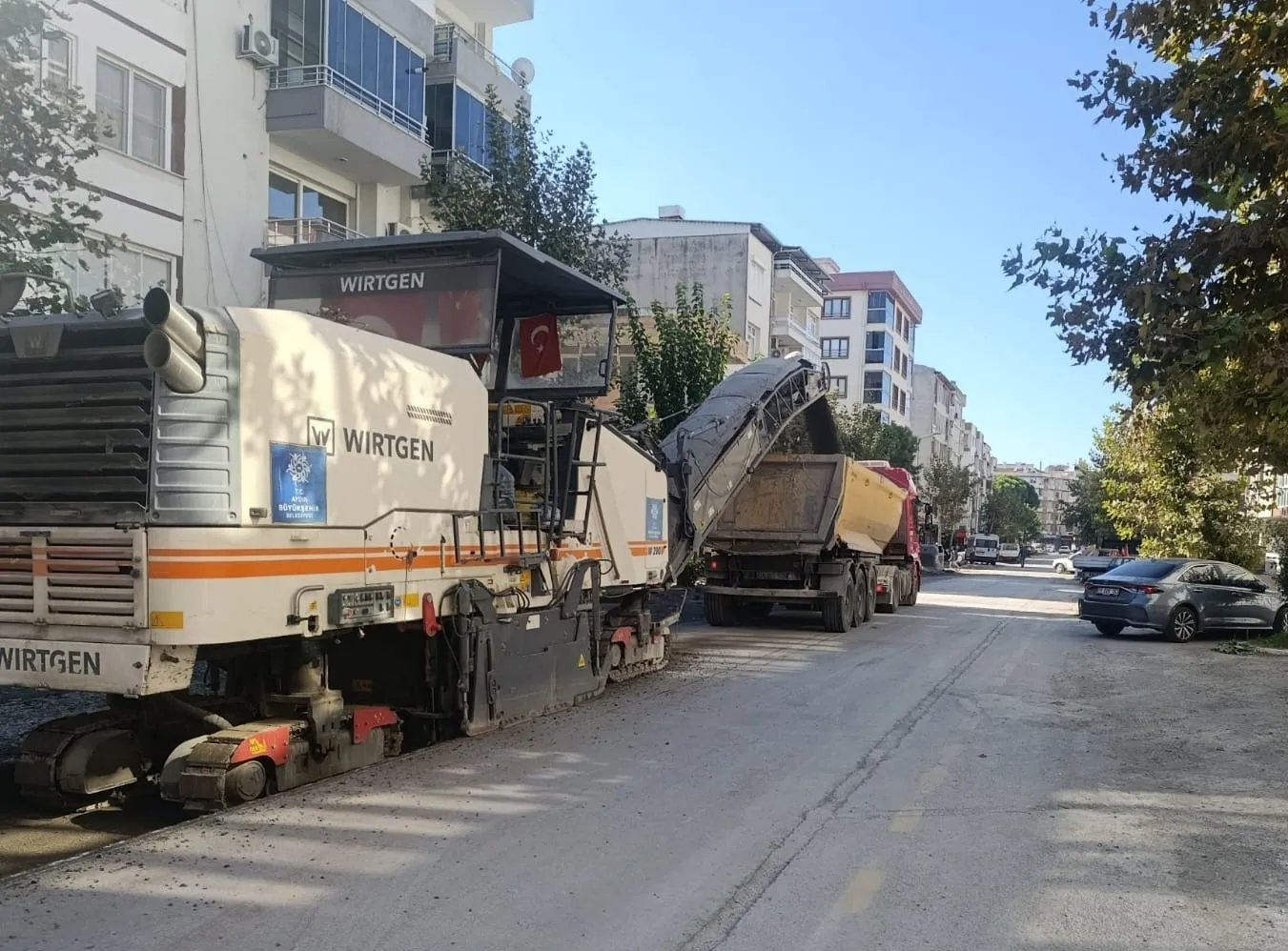Aydın’ın dört bir yanında hummalı çalışma: 17 ilçede ulaşım ağı baştan aşağı yenileniyor