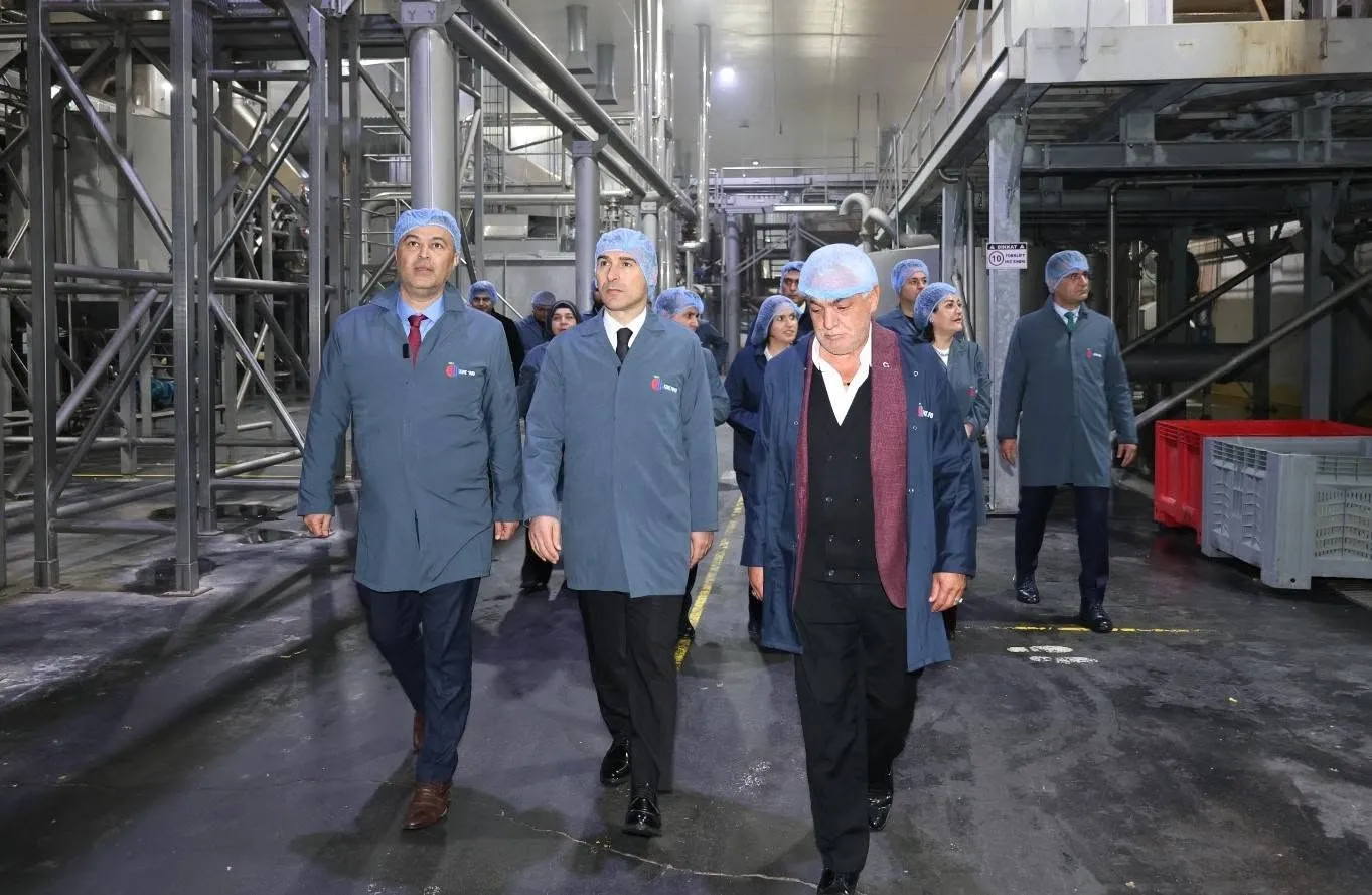 Emirdağ'da tarım ve sanayi el ele: Vali Aktaş'tan dondurulmuş gıda tesisine yakın takip
