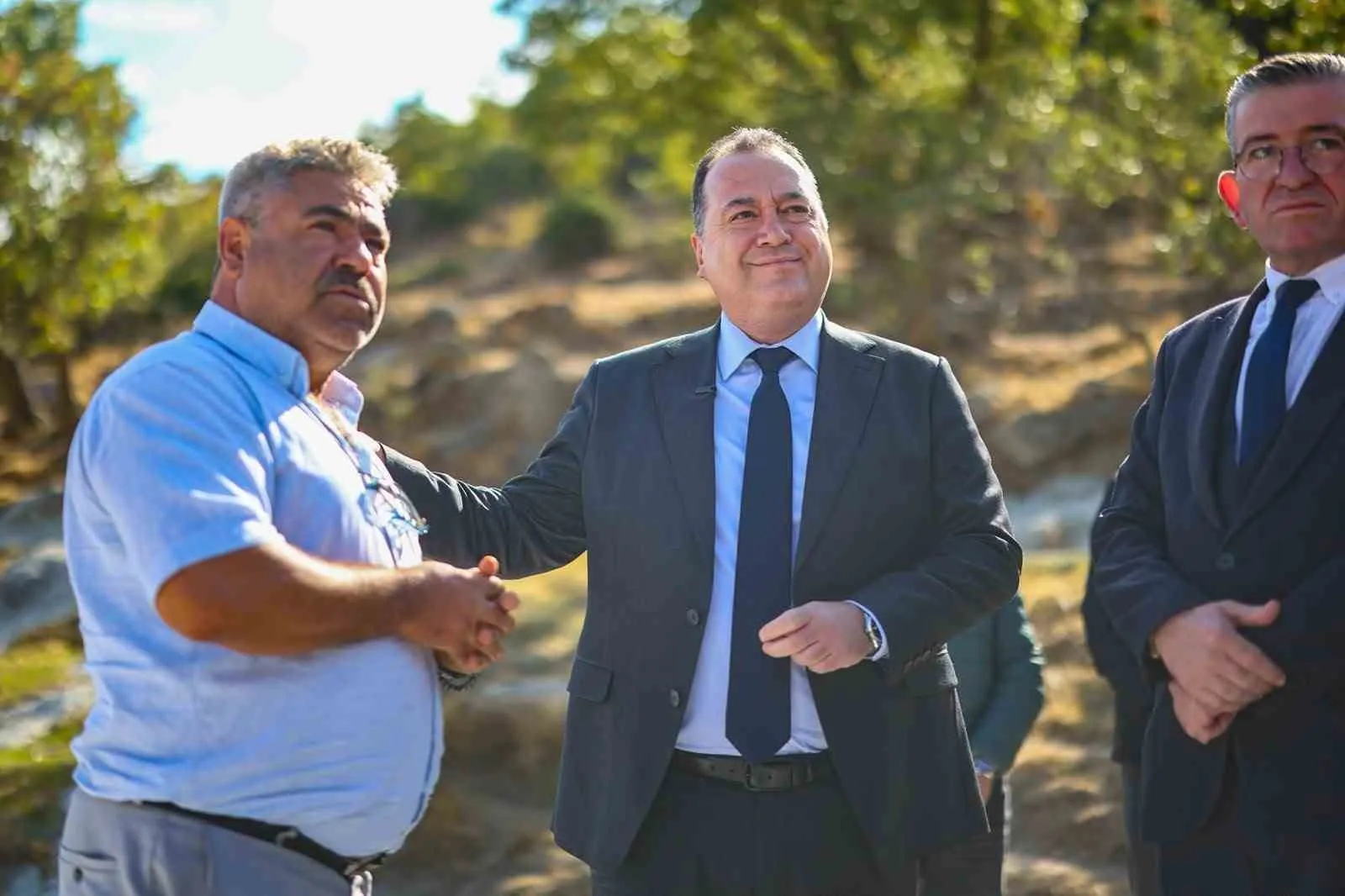 Demirci’de 46 kilometrelik ulaşım hamlesi: Başkan Dutlulu yerinde inceledi