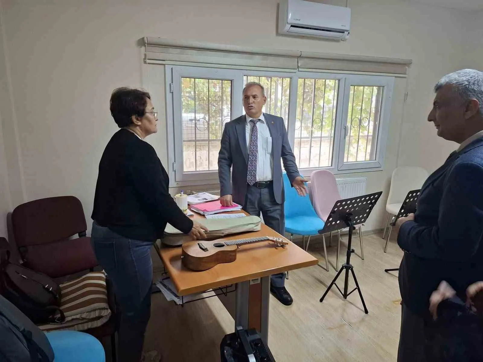 Sarıgöl'de eğitim mesaisi: Yöneticilerden saha denetimi