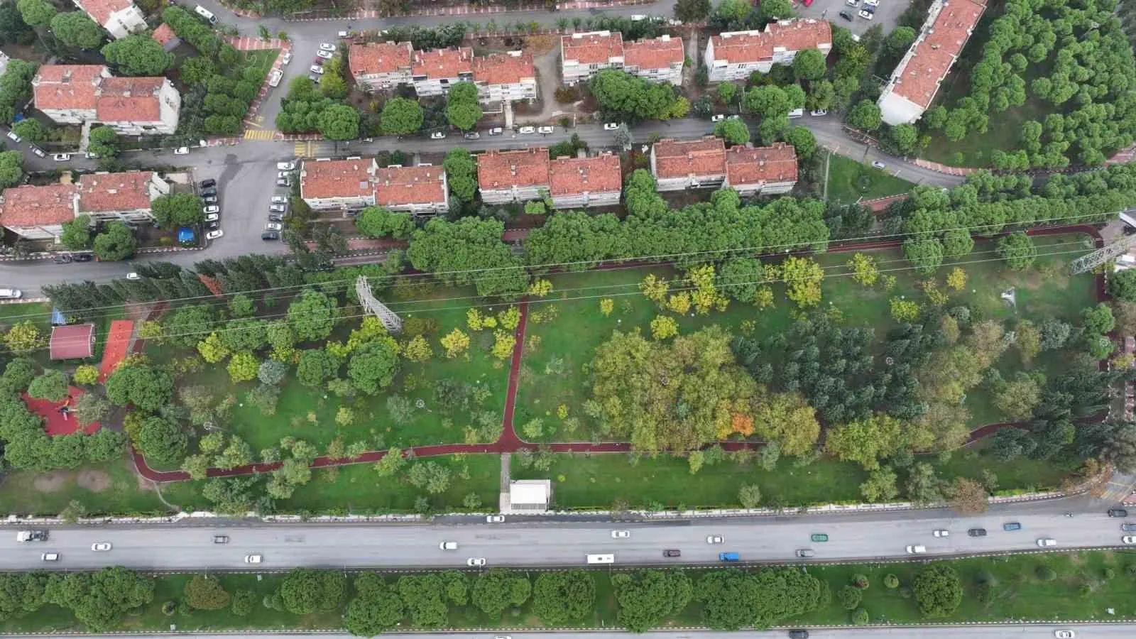 Manisa’da parklar baştan aşağı yenileniyor: Çocuklar için daha güvenli, aileler için daha huzurlu