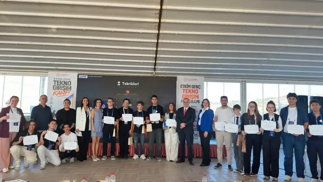 Aydınlı genç beyinlerden İzmir’de büyük başarı: Teknoloji zirvesinde zirveye yerleştiler