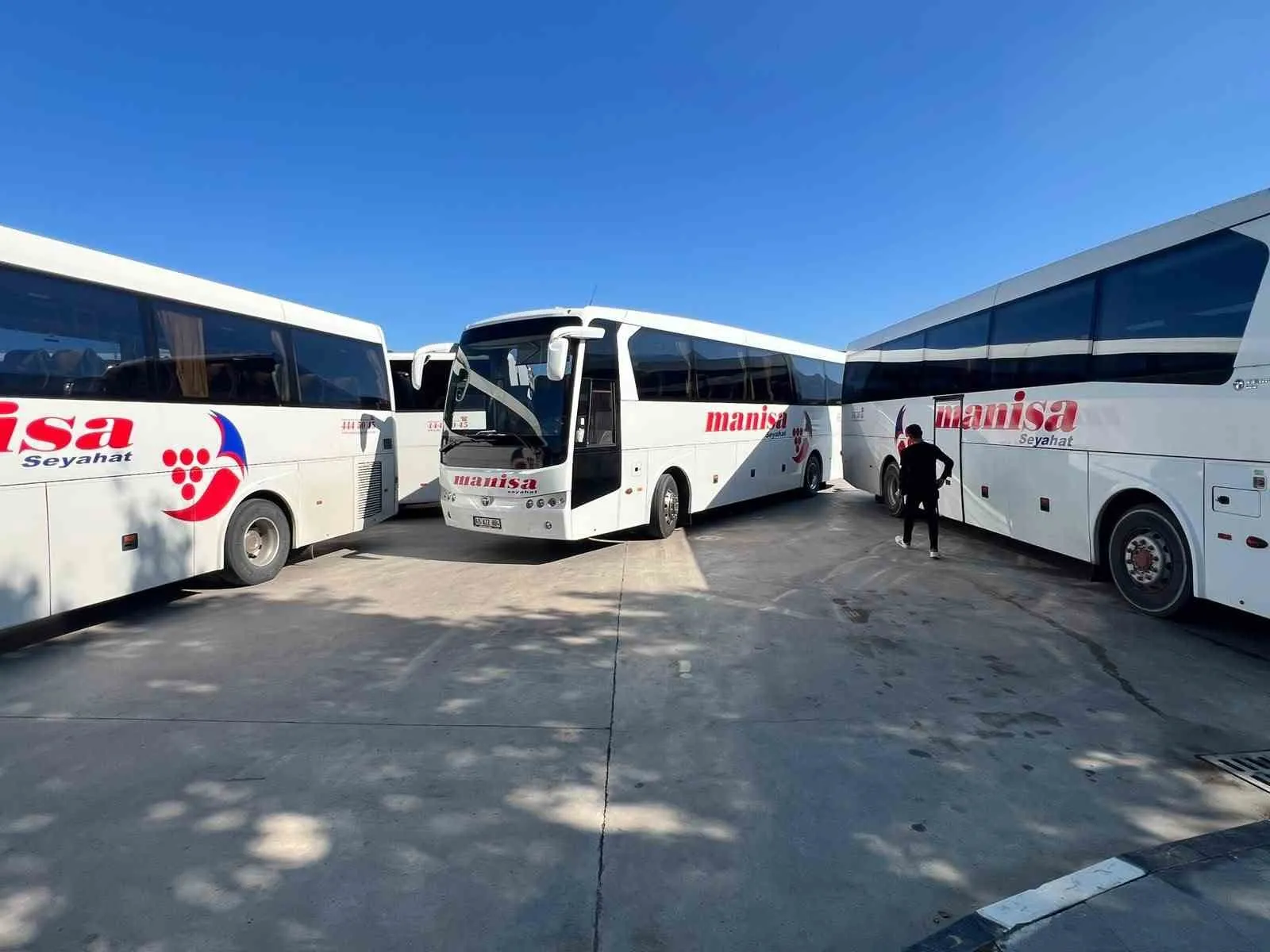 Manisa Otogarı’nda tahliye krizi: 4 saatlik eylem trafiği kilitledi