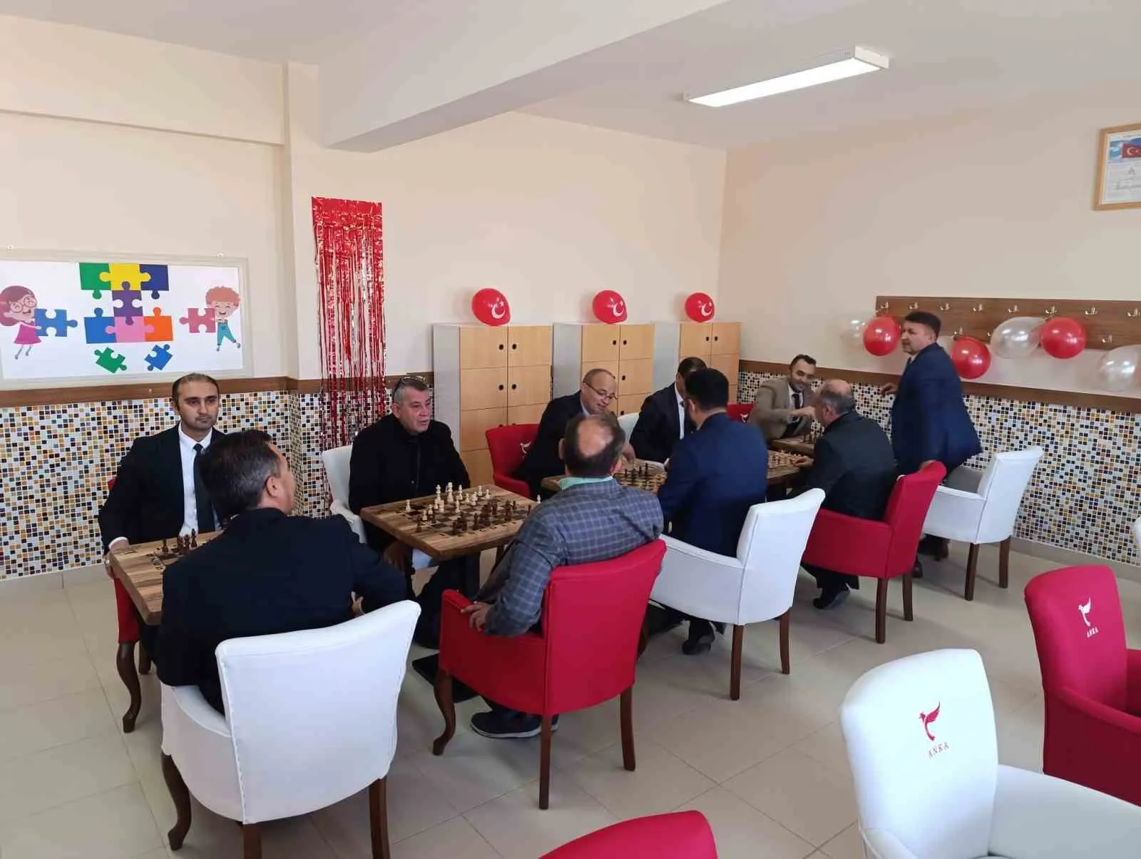 Bolvadin'de egitime stratejik dokunus: Akil oyunlari sinifi kapilarini acti