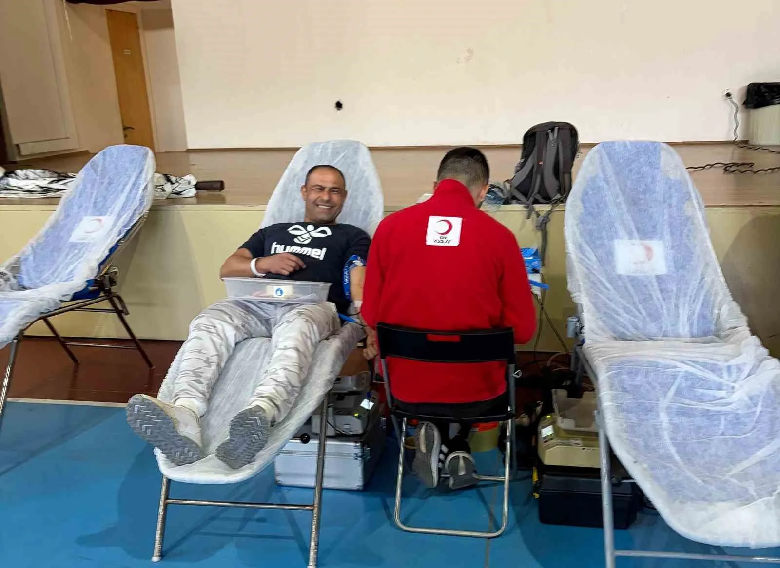 Çeşme’de eğitim yuvasından hayat kurtaran seferberlik: 97 ünite kan toplandı