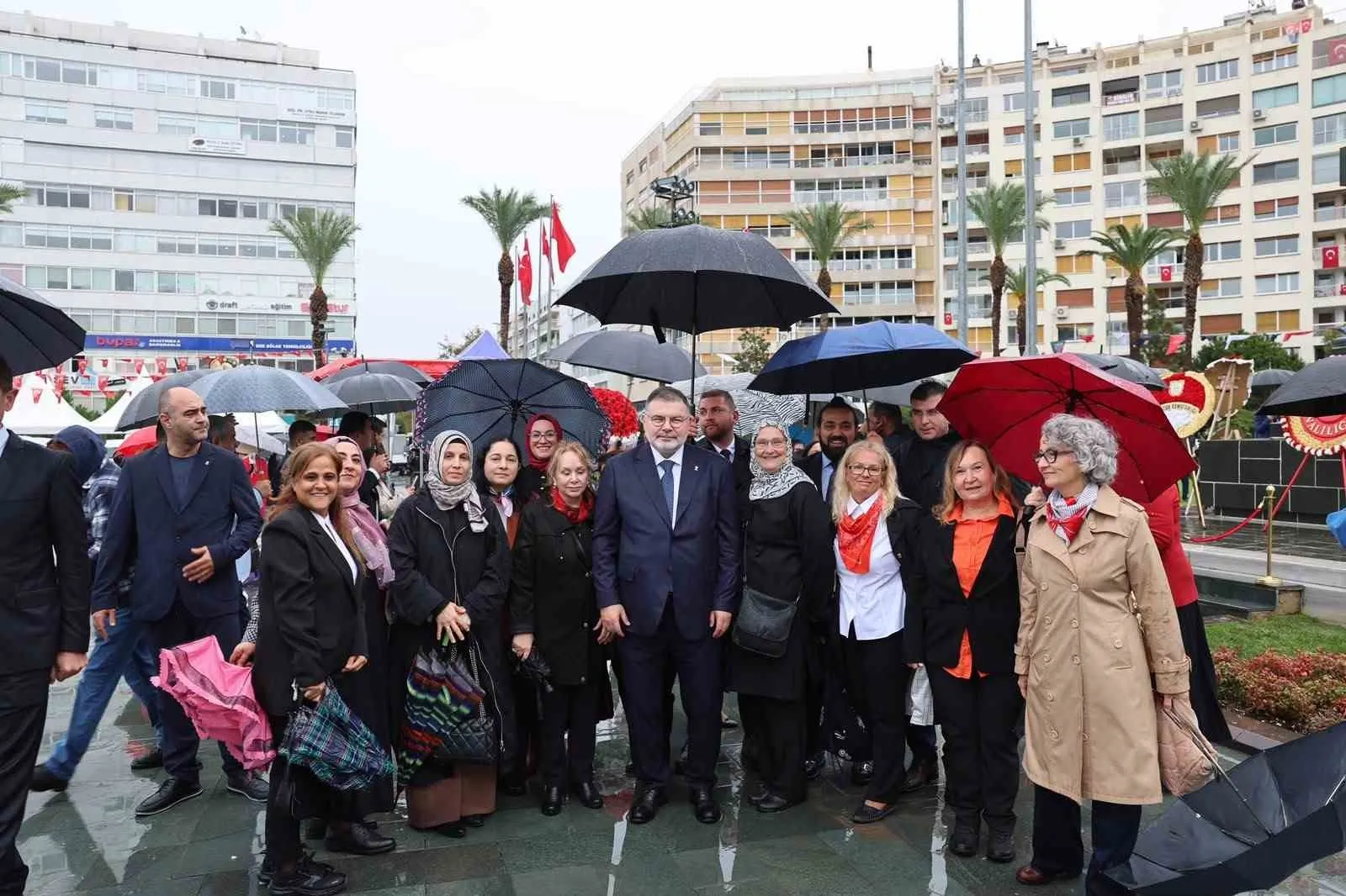 Bilal Saygılı’dan Cumhuriyet mesajı: İzmir’in enerjisi Türkiye Yüzyılı’na güç katacak