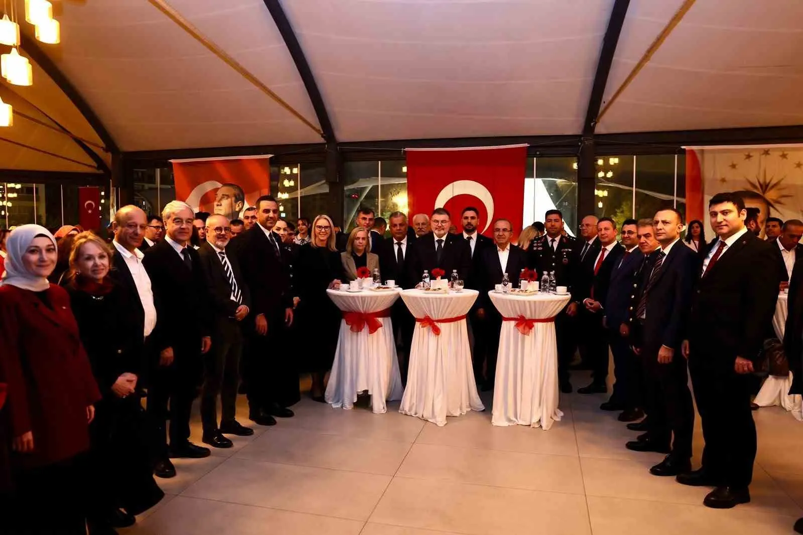 Bilal Saygılı’dan Cumhuriyet mesajı: İzmir’in enerjisi Türkiye Yüzyılı’na güç katacak