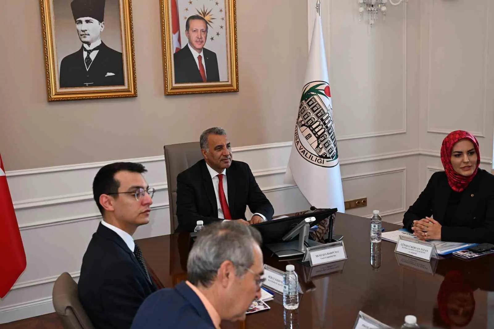 Manisa istihdam seferberliğinde vites yükseltti: Binlerce kişiye iş kapısı açıldı