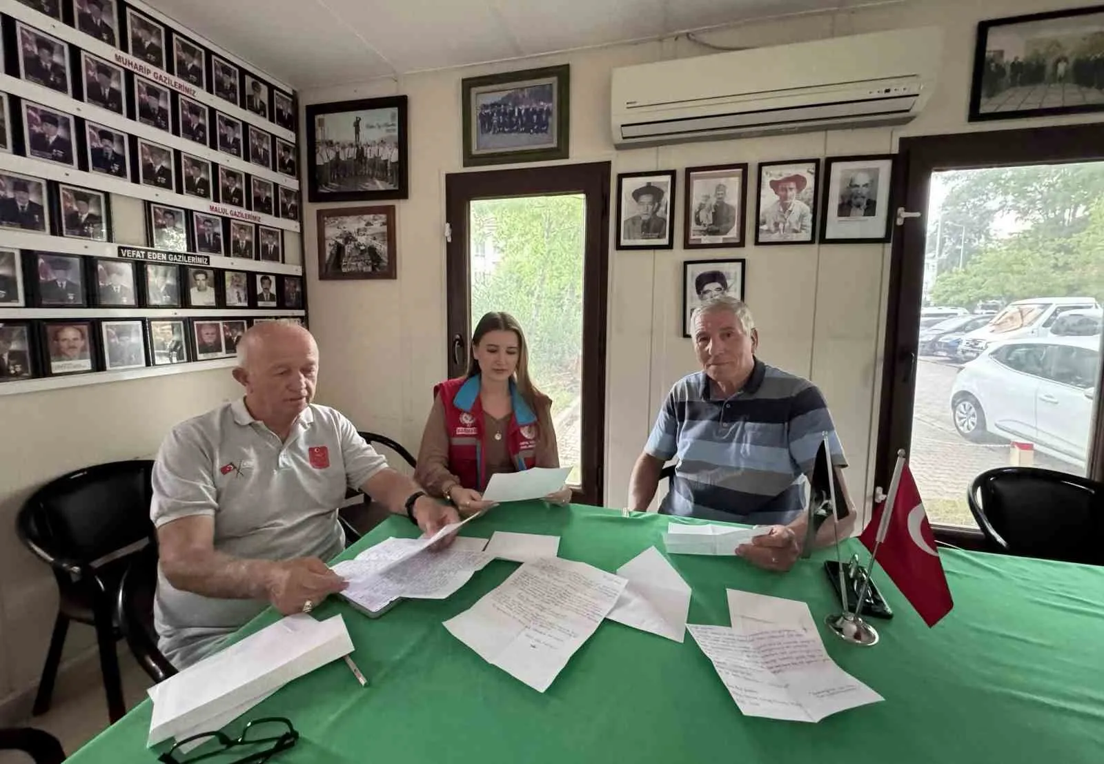 Marmarisli gençlerden gazilere vefa dolu mektuplar: Gözyaşlarını tutamadılar