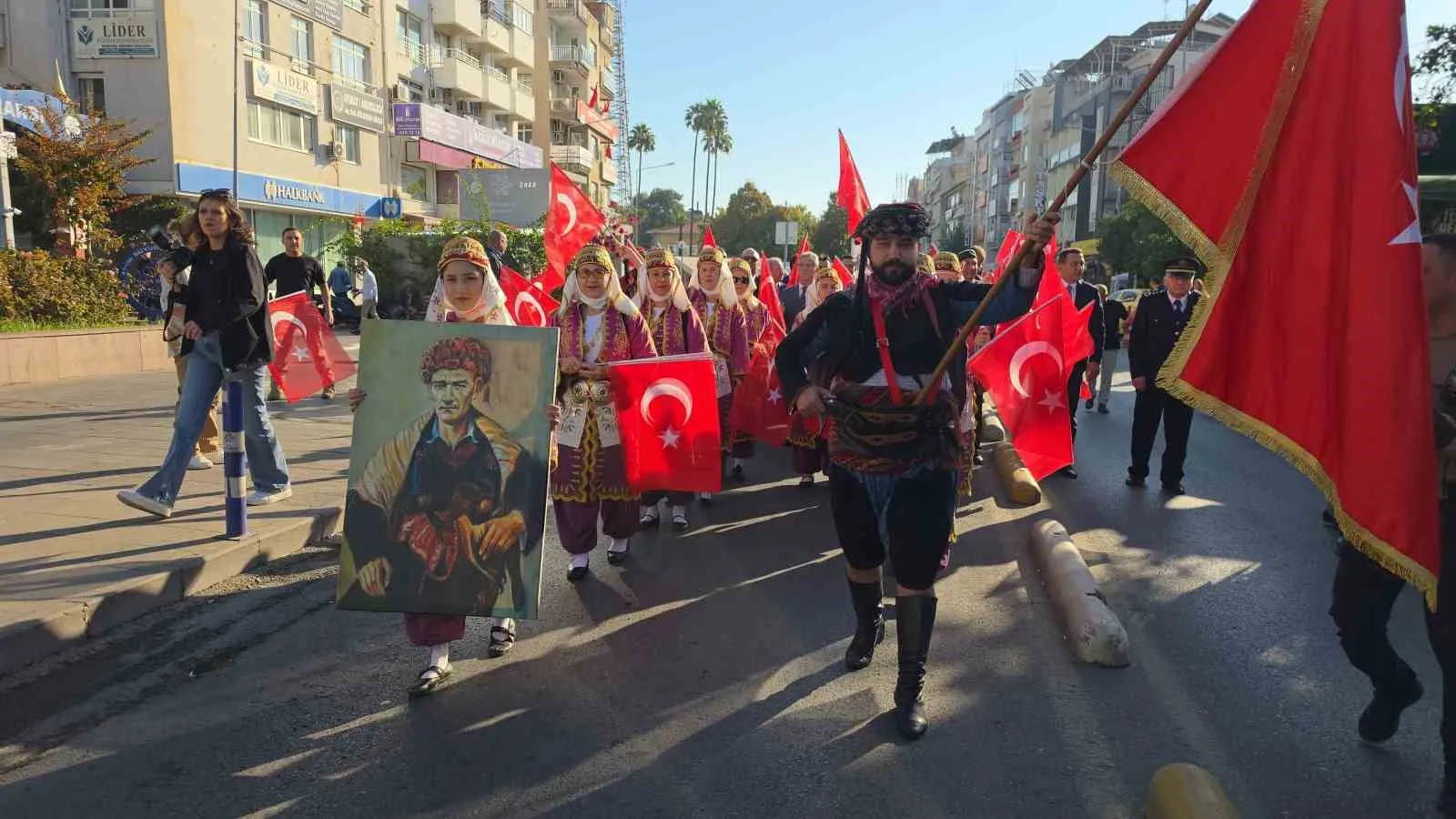 Nazilli’de Ata’nın izinde 89. yıl coşkusu: Sümerbank mirası yeniden ayağa kalkıyor