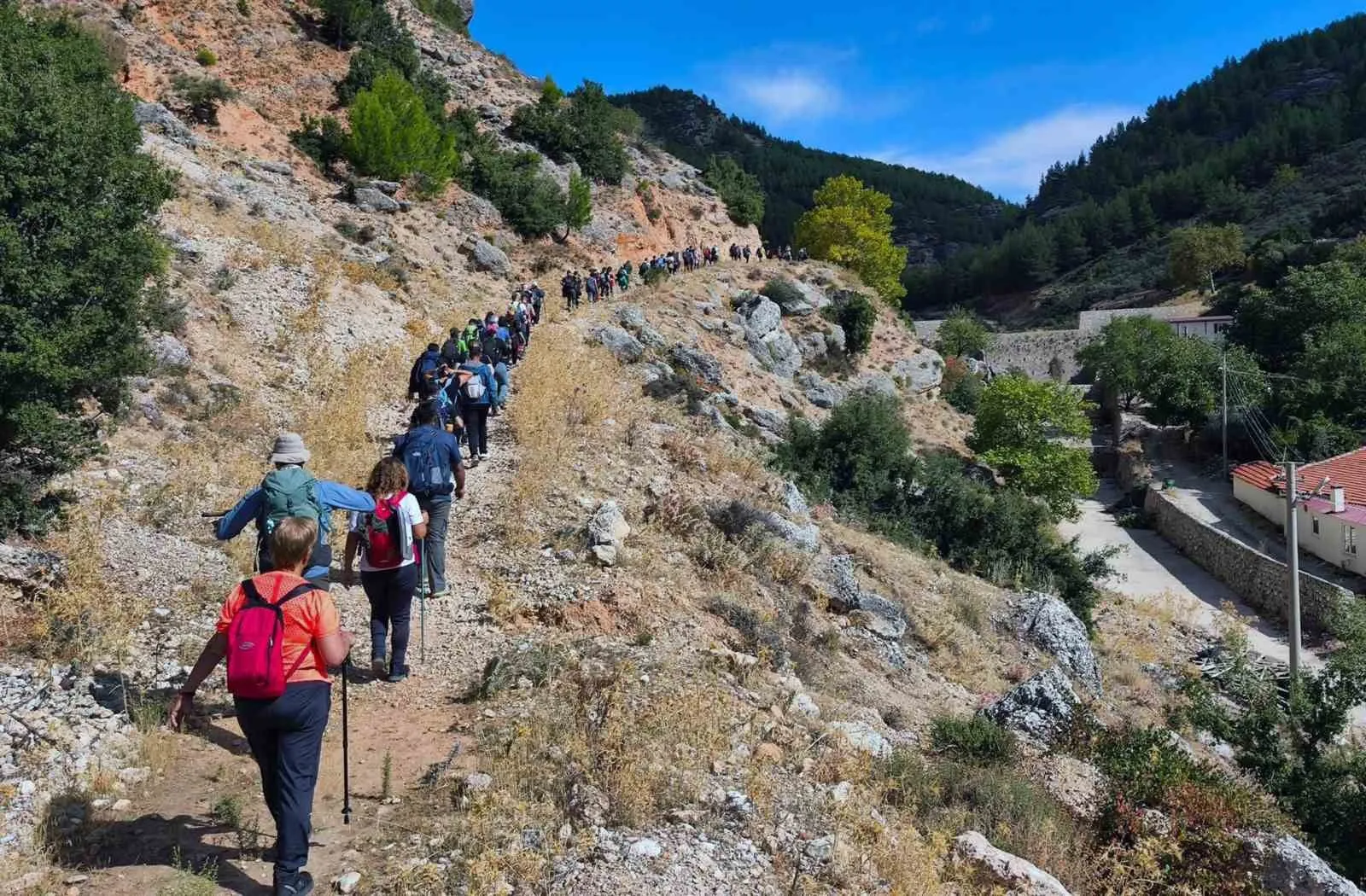 Muğla’nın saklı rotalarında çevreci adımlar: Denizlili doğaseverler kanyonu fethetti