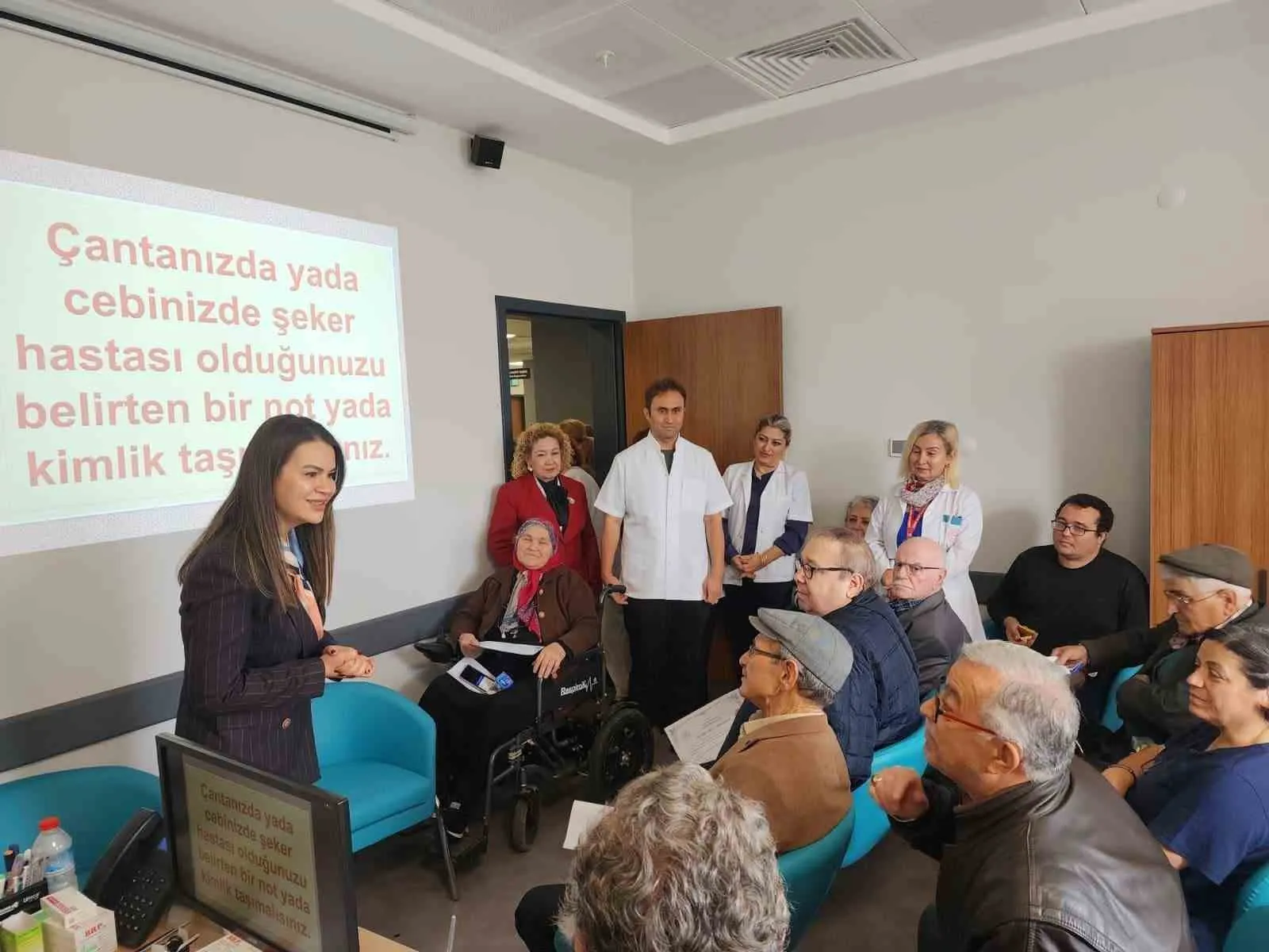 Aydın'da diyabetle yaşamı kolaylaştıran okul: 18 mezun sertifikalarına kavuştu