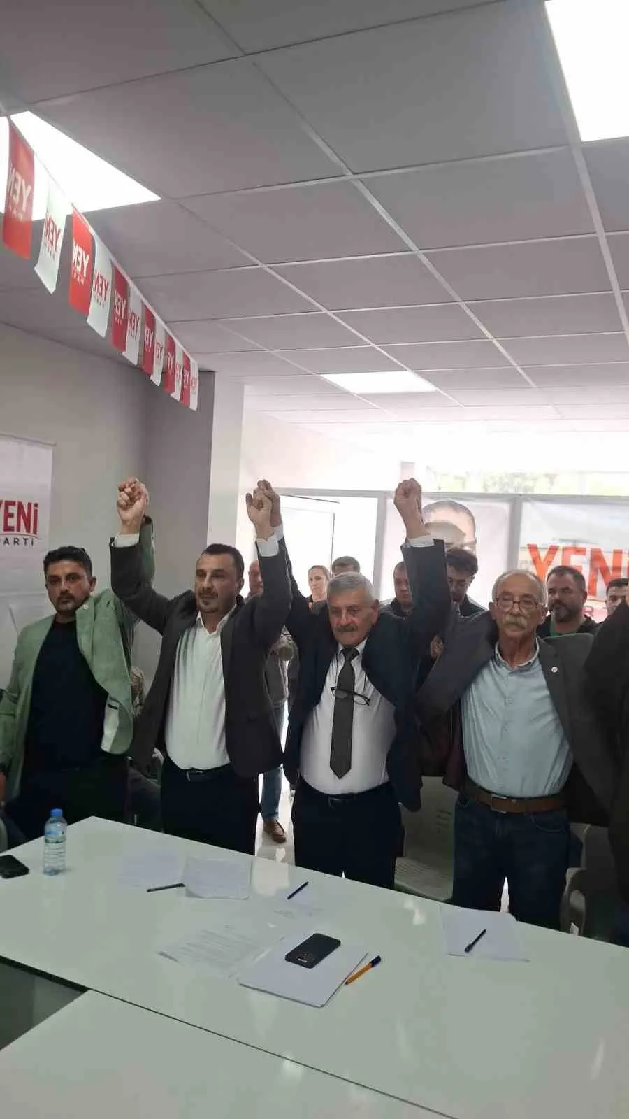 Selendi'de sandıktan güven çıktı: Zeki Özkan ile devam kararı