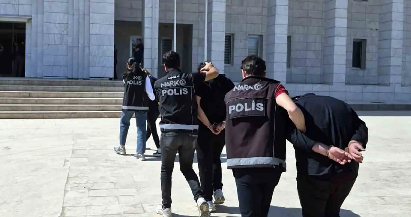 Muğla narkotik ekiplerinden zehir tacirlerine darbe: 3 kişi cezaevine gönderildi