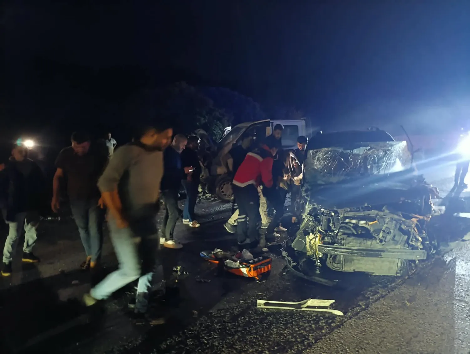 Manisa'da yol çalışması kabusa döndü: Zincirleme kazada 5 kişi hastanelik oldu