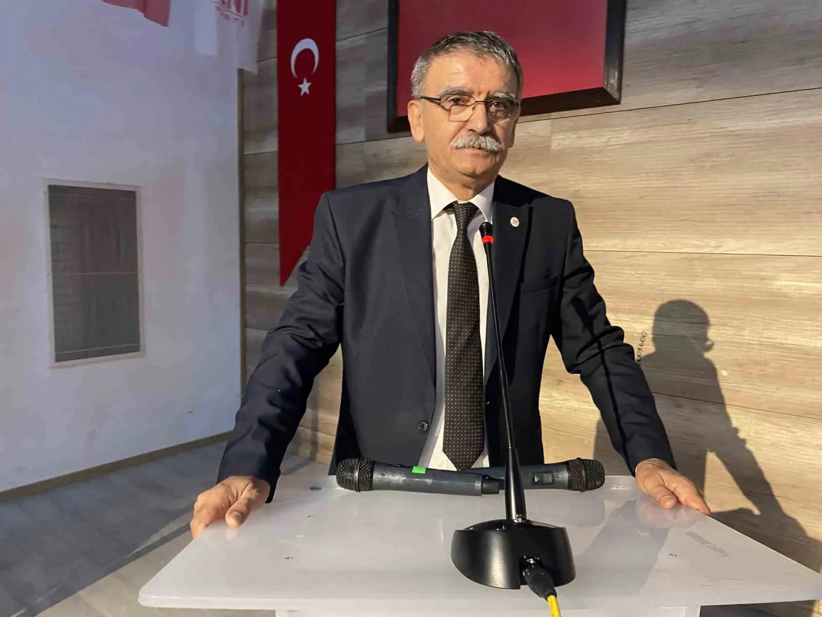 Alaşehir’de Yeni Parti dönemi: Sandıktan güvenoyu çıktı