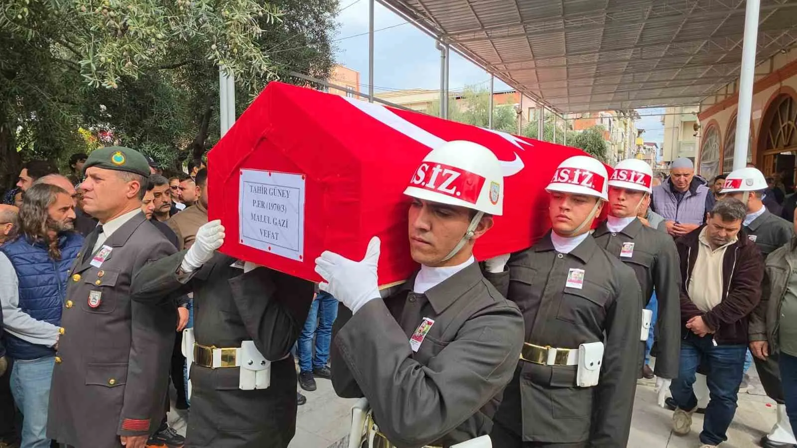 Nazilli kahramanını dualarla uğurladı: Gazi Tahir Güney son yolculuğuna çıktı