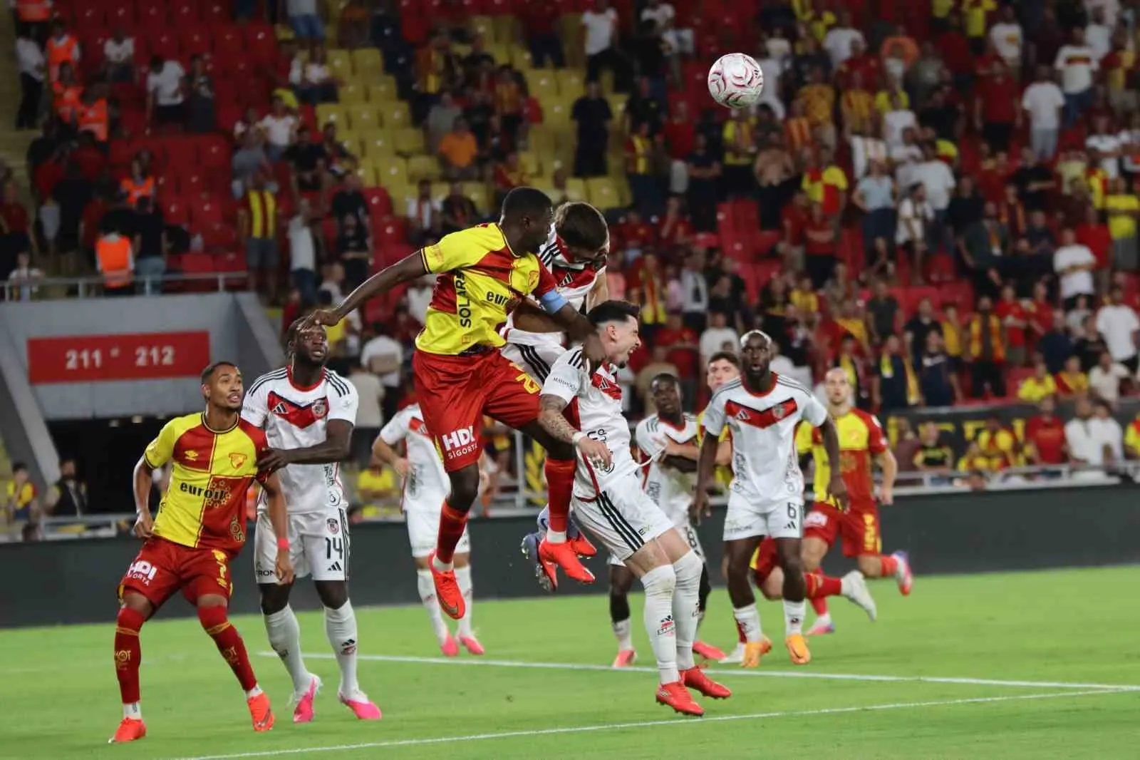Göztepe’nin evindeki ilk zafer arayışı: Rakip formda Çorum FK