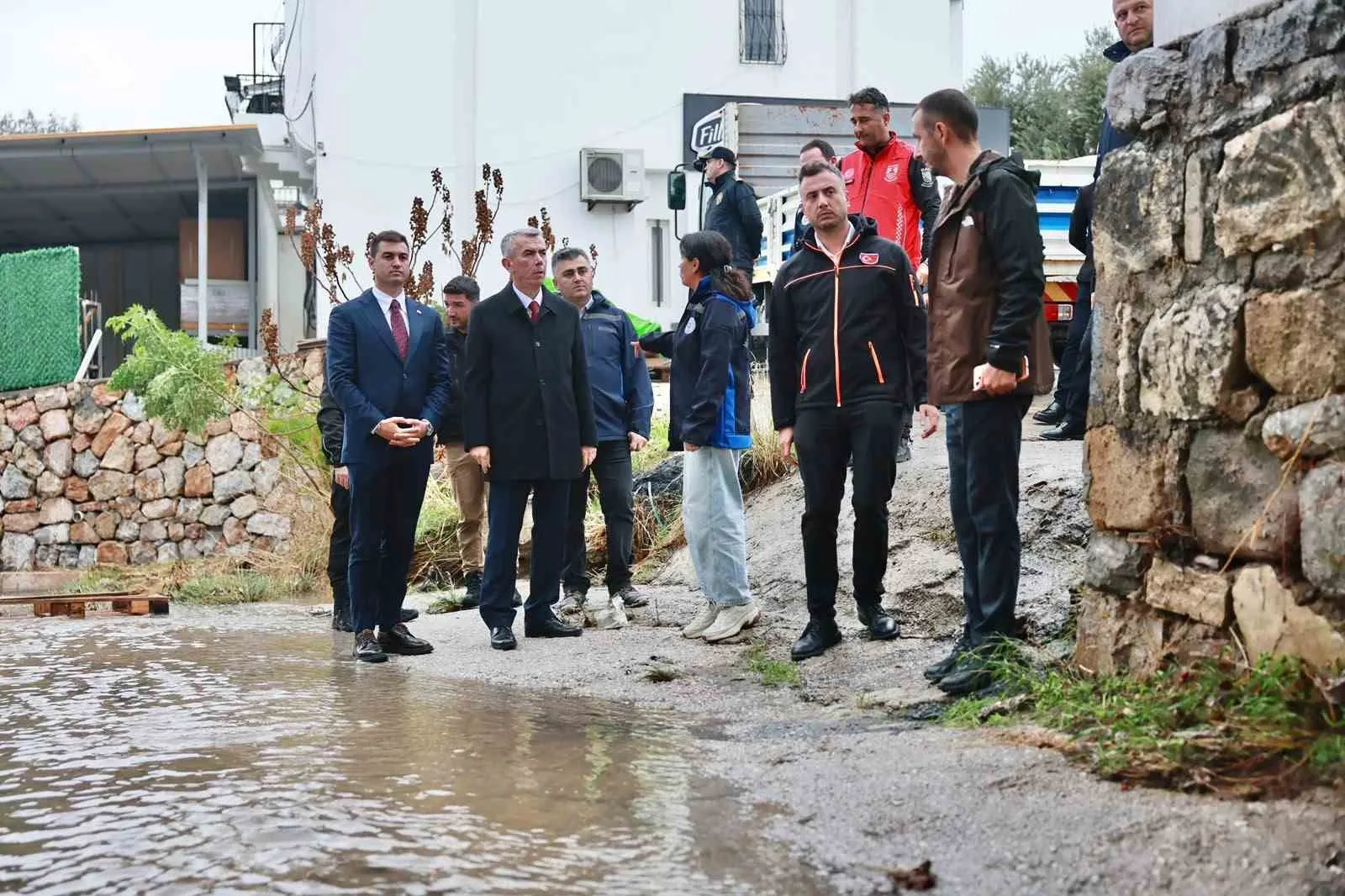 Bodrum'da sağanak alarmı: Başkan Mandalinci ve heyeti sahaya indi