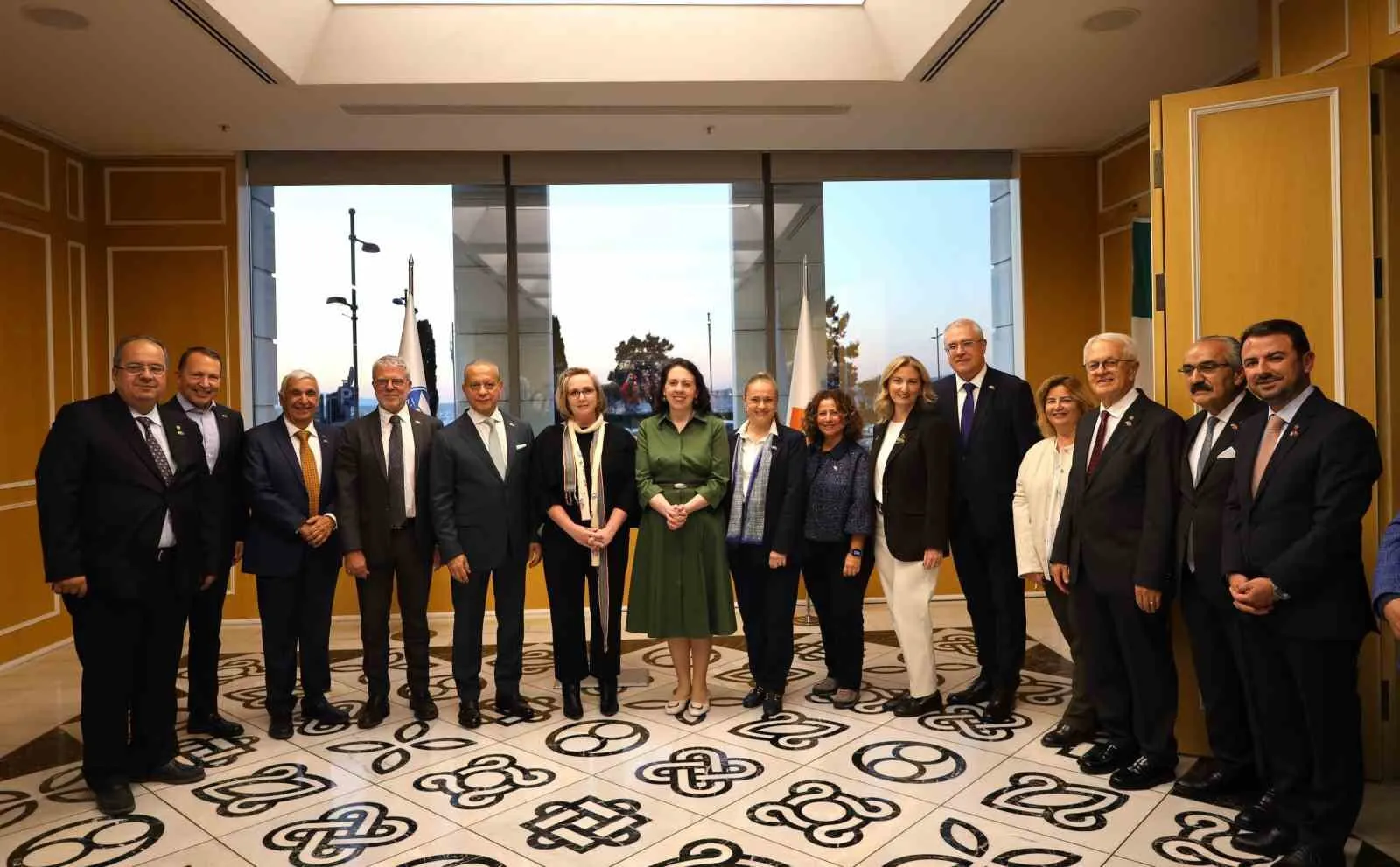 İrlanda ve Türkiye’nin 75 yıllık dostluğu tekstil sanatıyla ölümsüzleşti