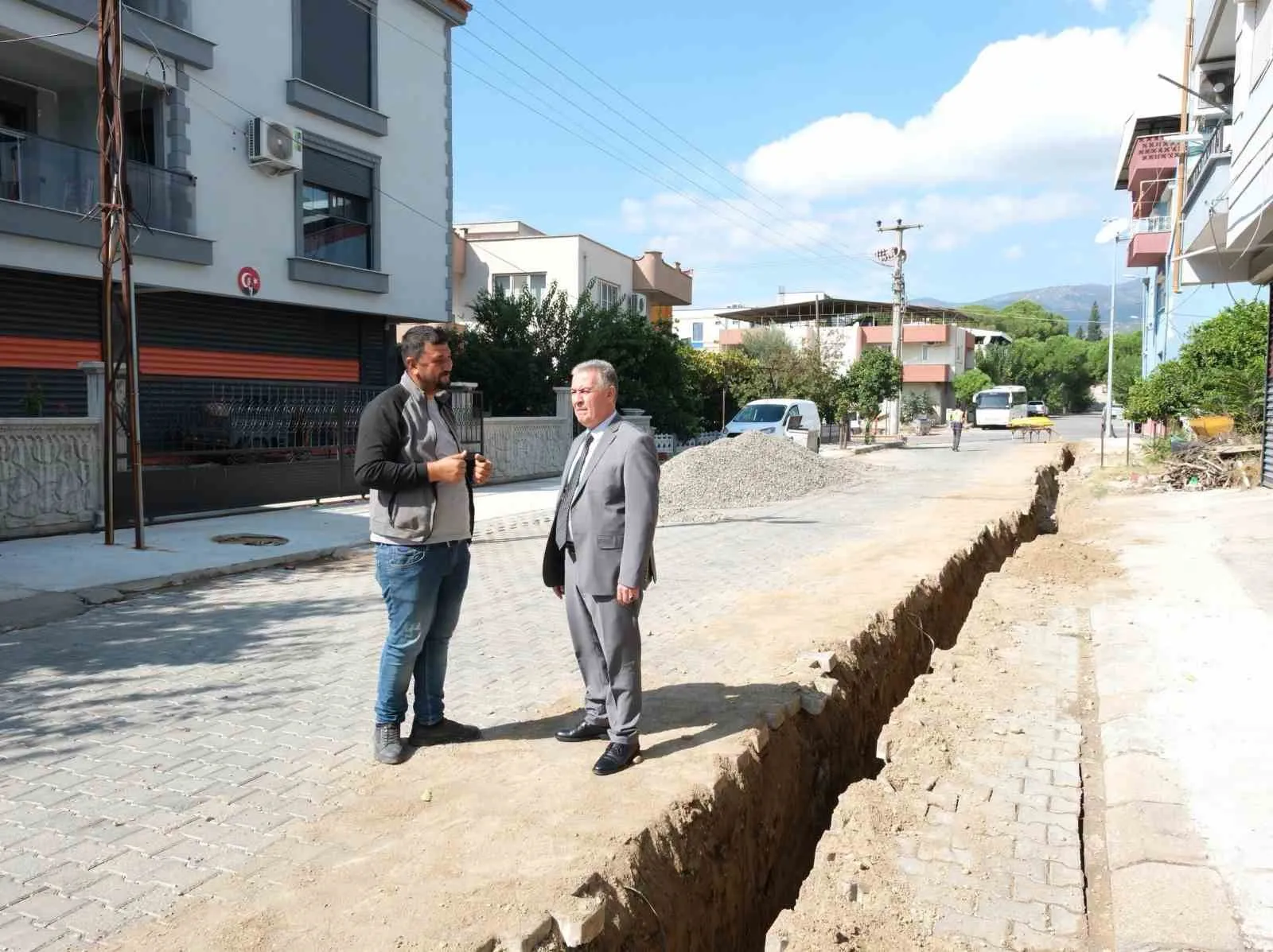 Buharkent'te kış öncesi büyük dönüşüm: Menderes Mahallesi temiz enerjiyle tanışıyor