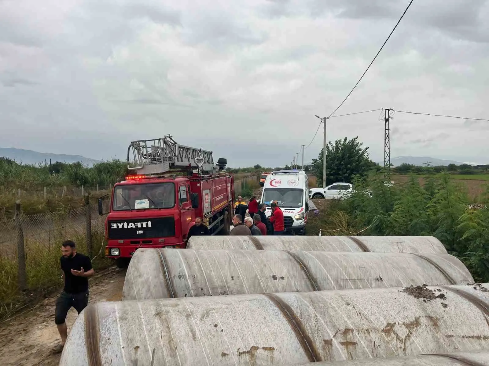 İncirliova'da acı olay: Kanalizasyon çalışmasında toprak altında kalan işçi kurtarılamadı