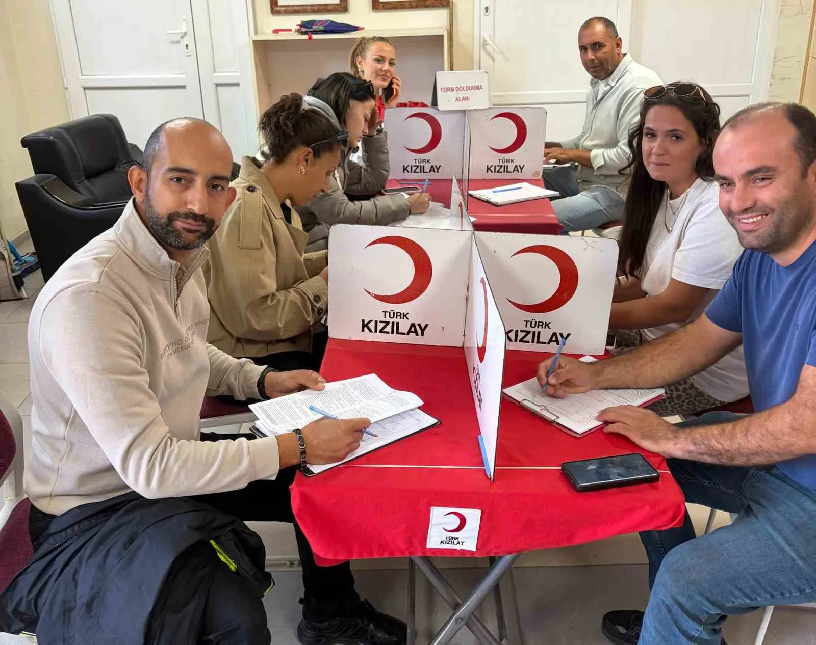 Çeşme’de eğitim yuvasından hayat kurtaran seferberlik: 97 ünite kan toplandı