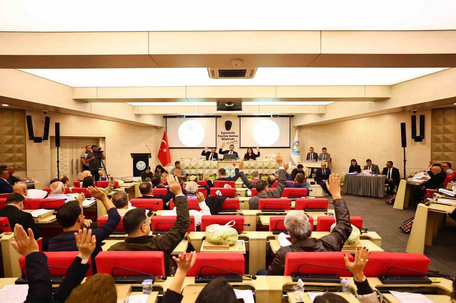 Manisa Meclisi’nde tarım krizi masaya yatırıldı: Üreticinin sesi duyulsun