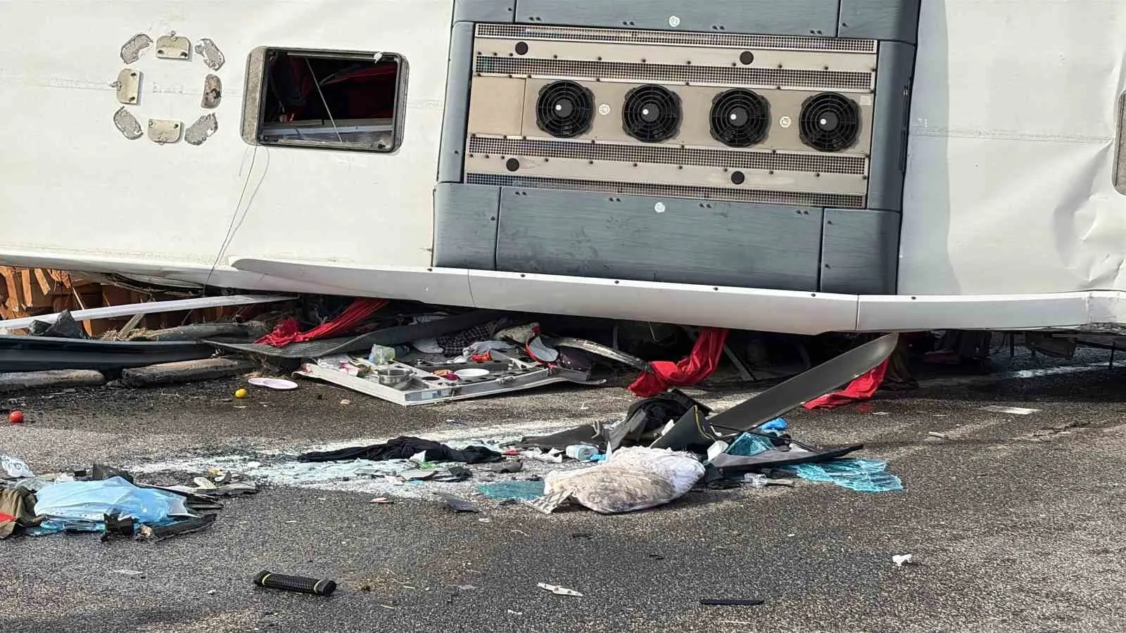 Manisa'daki facianın tanığı dehşet anlarını anlattı: Dönüş yapmaya çalışırken can verdiler