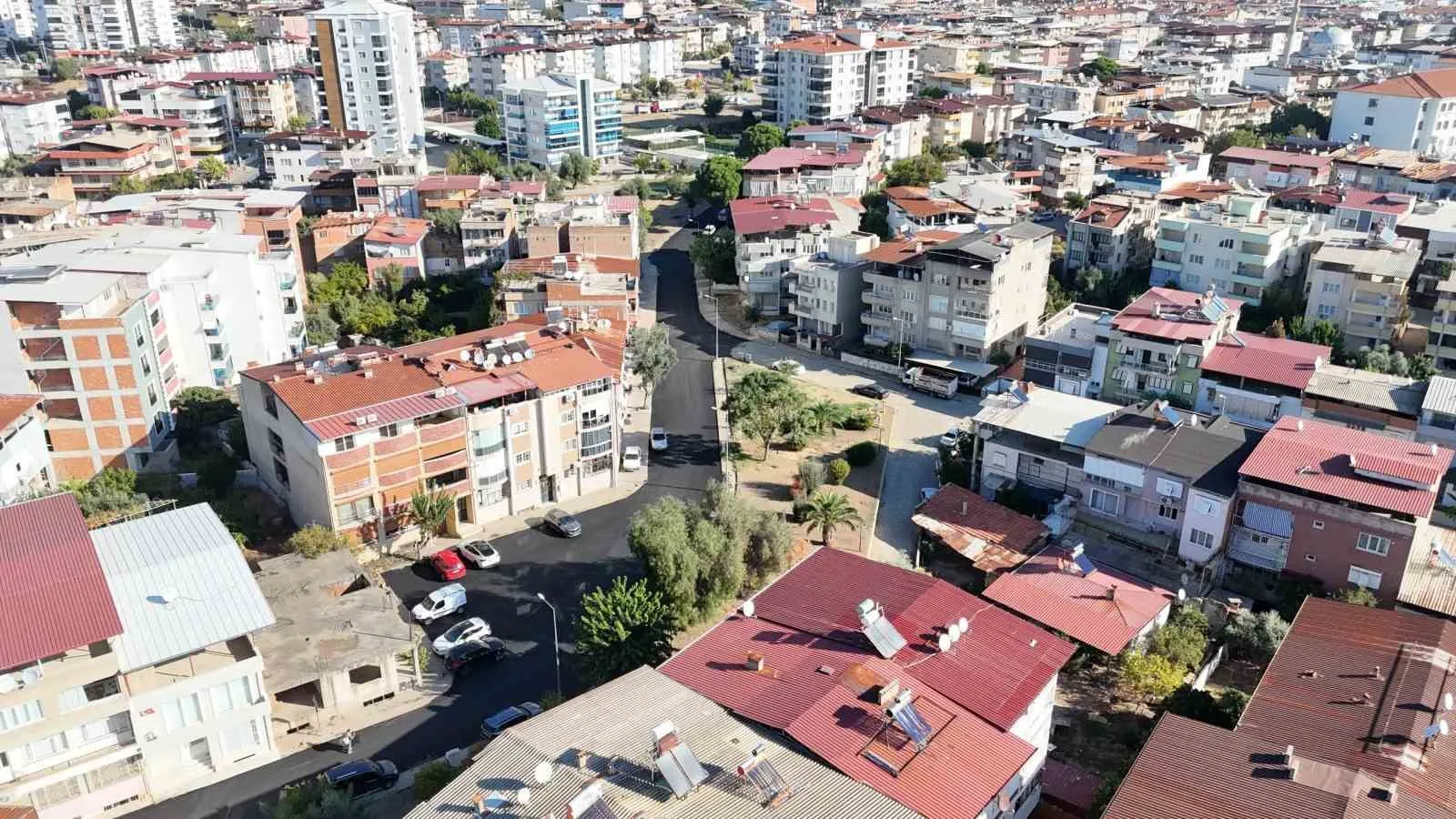 Nazilli’de ulaşım konforu arttı: Üç sokak yepyeni bir çehreye kavuştu