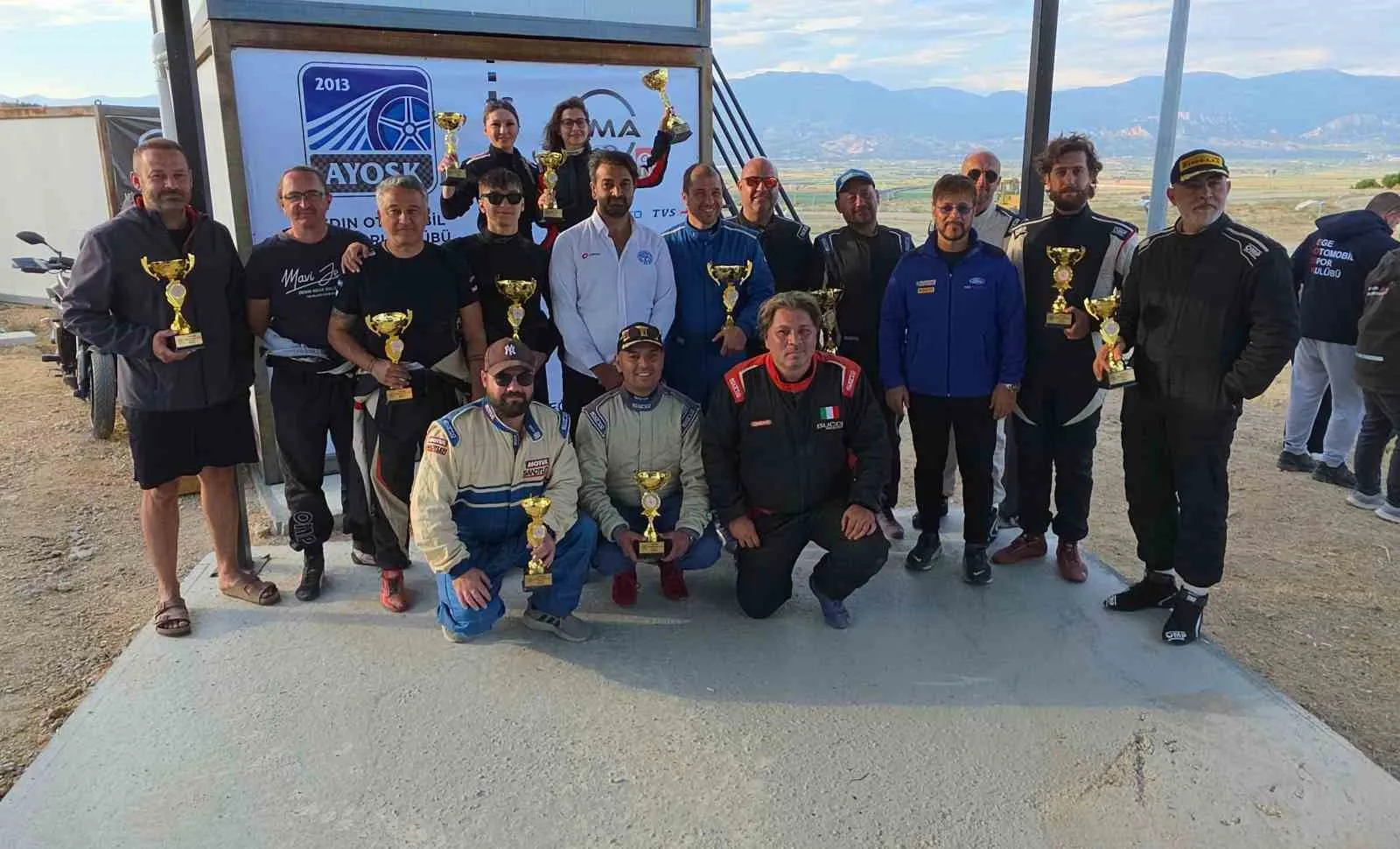 Yenipazar’da motor sporları şöleni: Toz duman içinde büyük rekabet