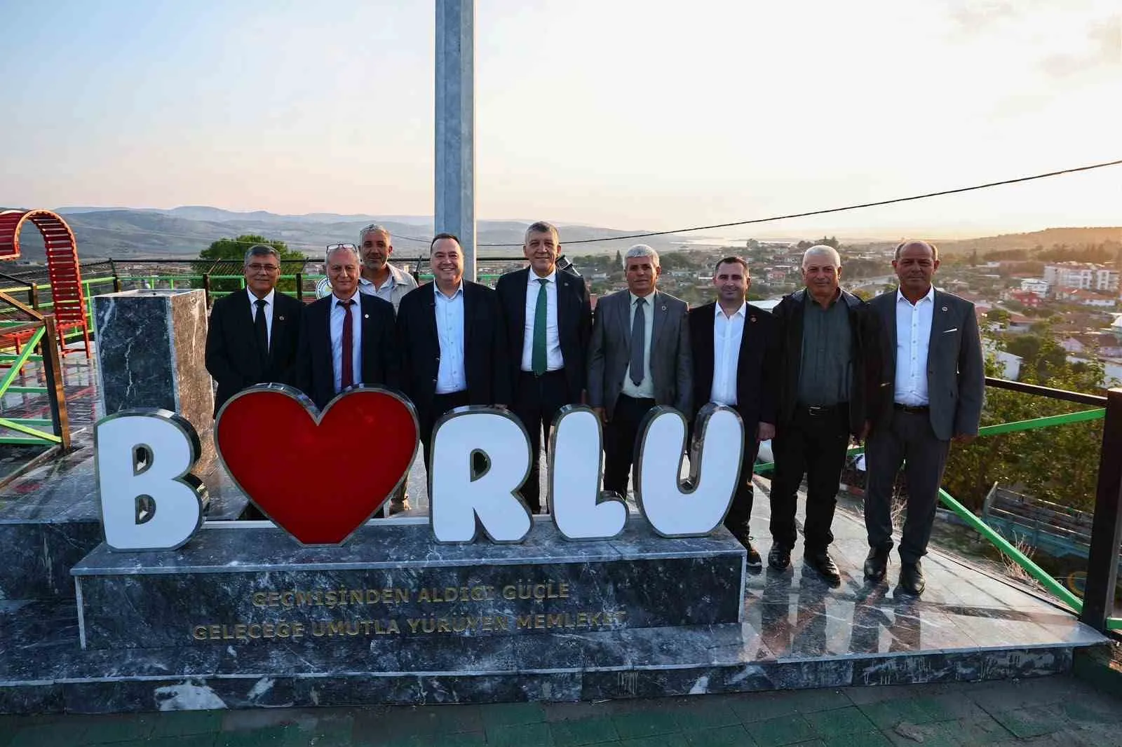 Köprübaşı’nda balıkçıların yüzü güldü: Büyükşehir’den dev destek